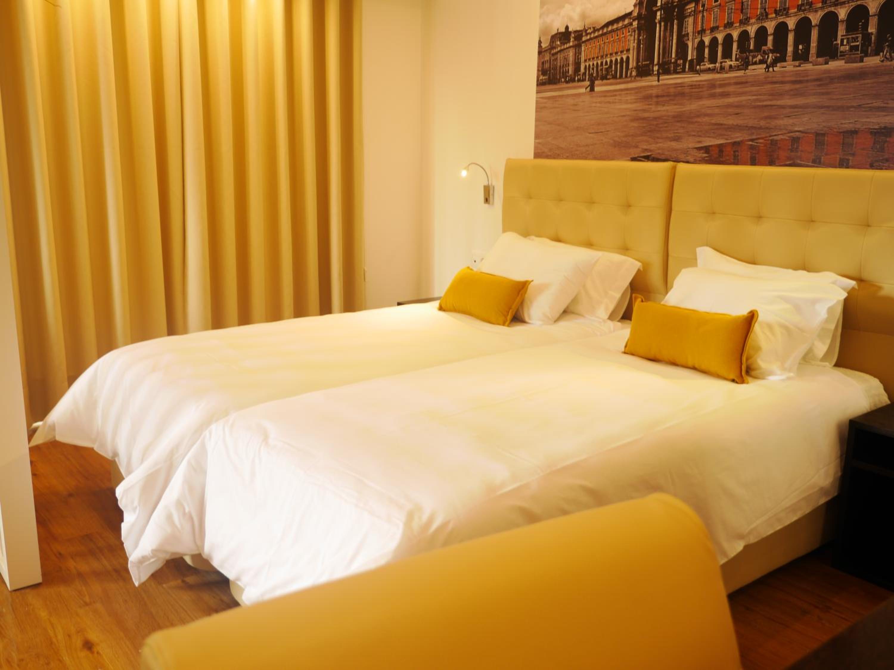 Two-Bedroom Apartment (6 Adults)