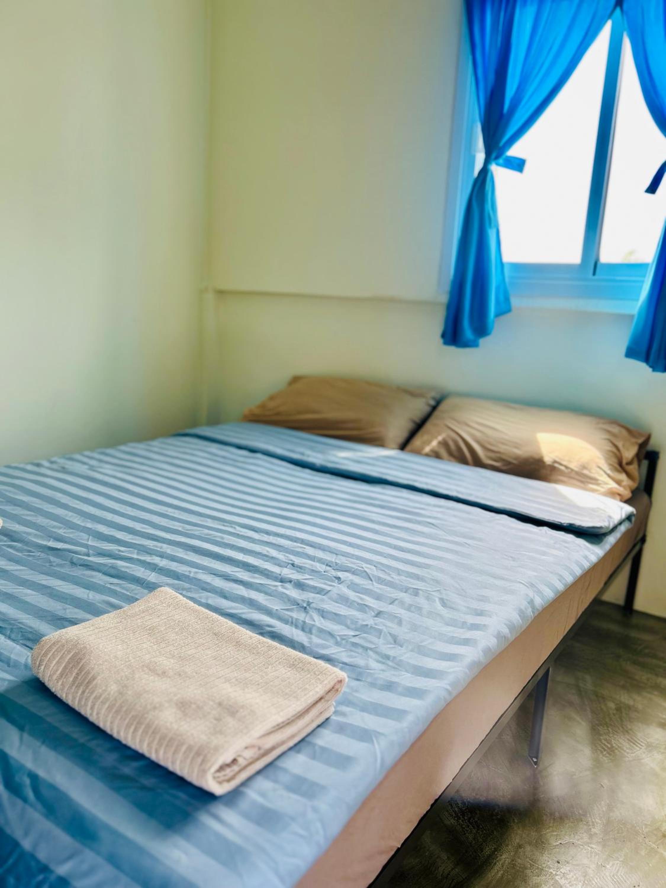 Double Room with Shared Bathroom photo 2