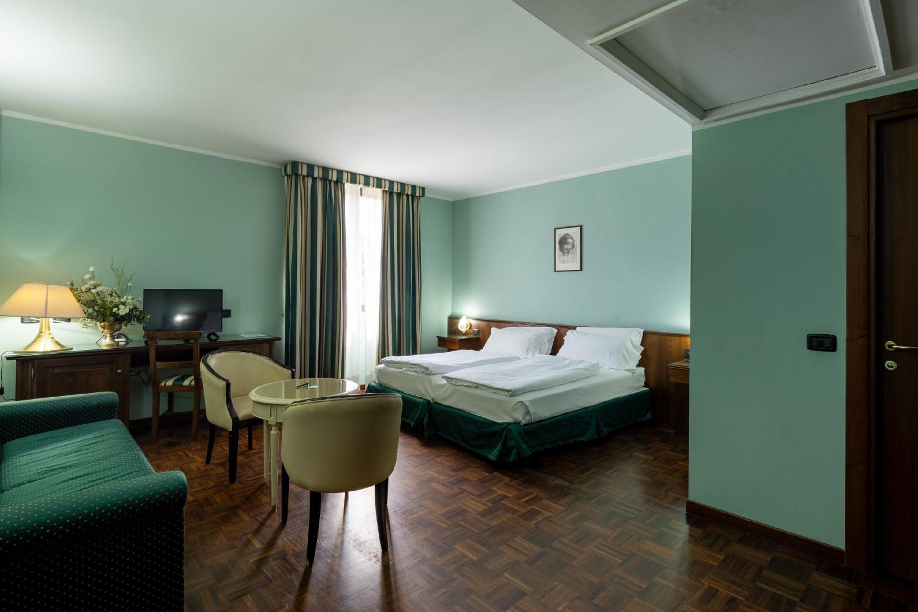 Standard Double Room - Photo 1