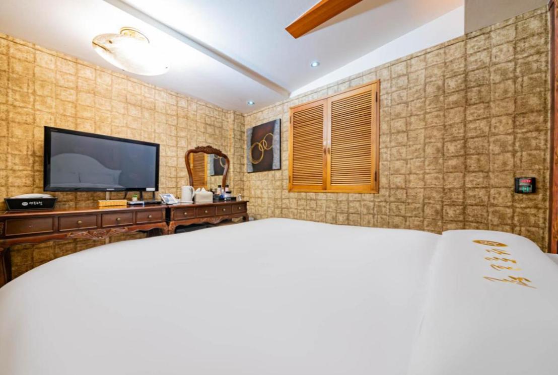 Standard Double Room photo 3