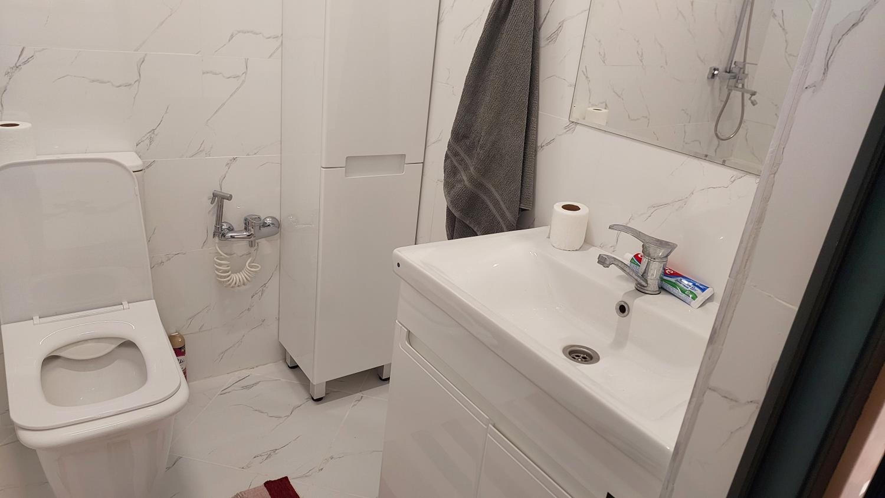 Twin Room With Shared Bathroom photo 2