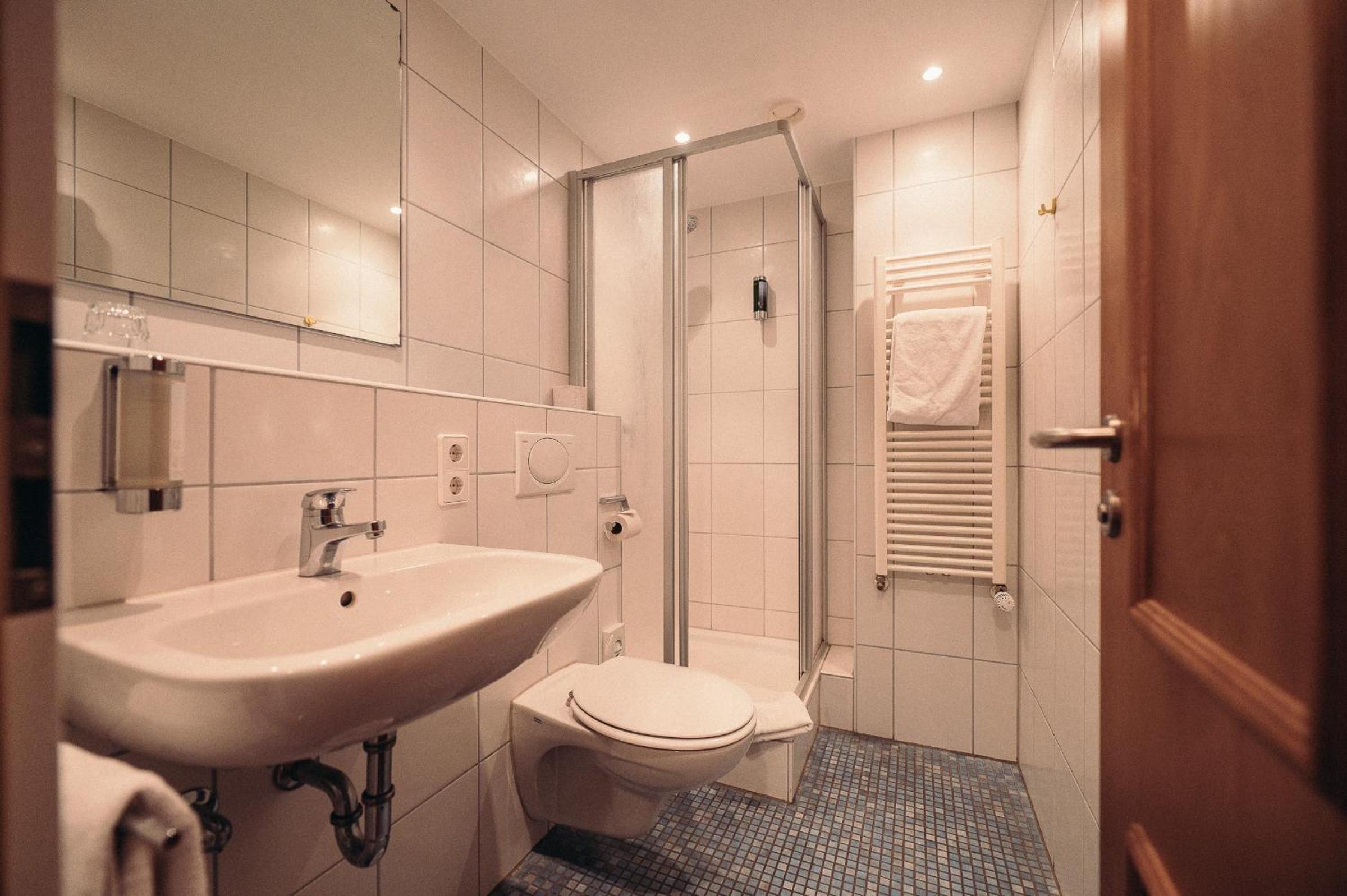 Double Room - Photo 4