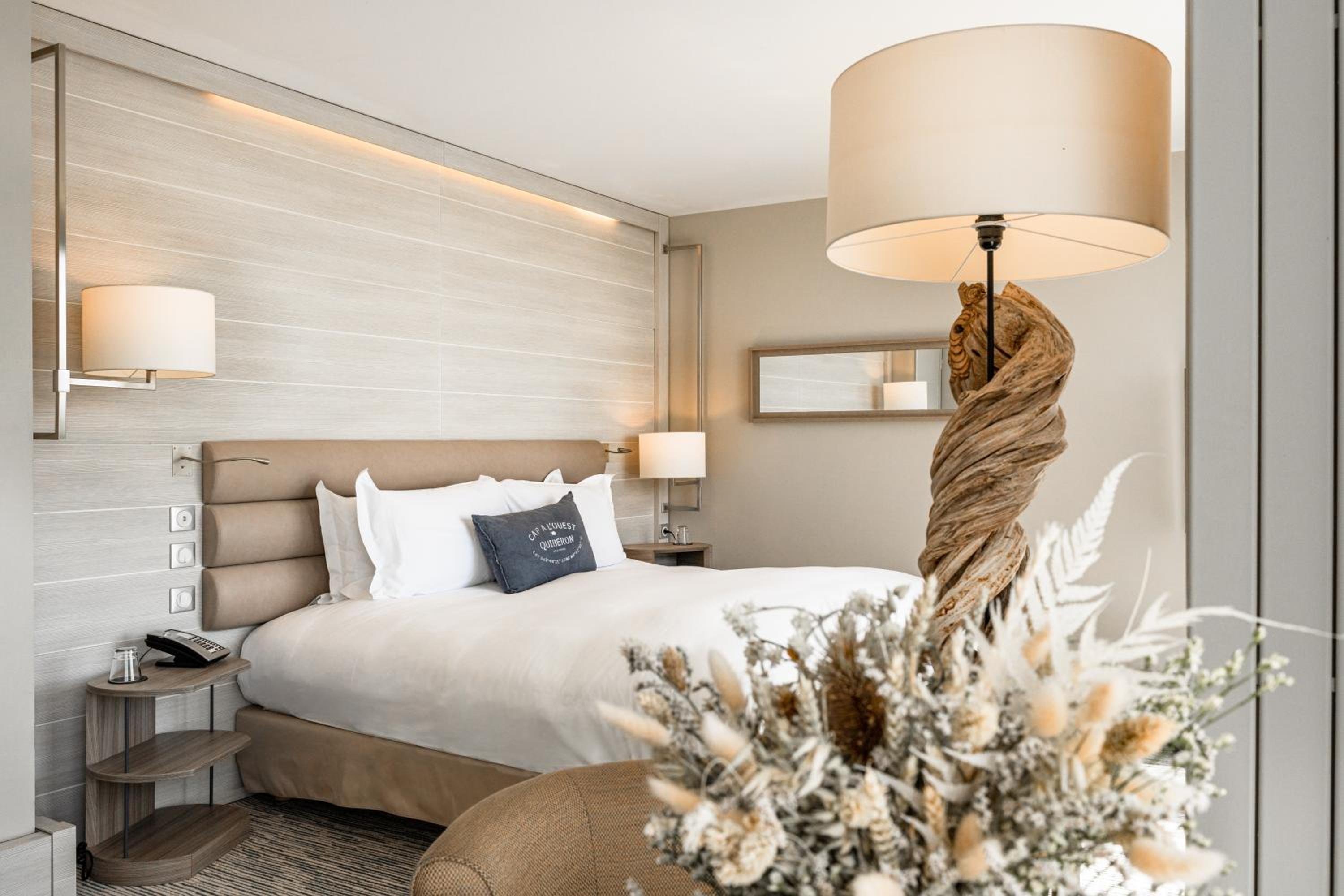 Sofitel Suite with Balcony - Facing The Sea - Photo 5
