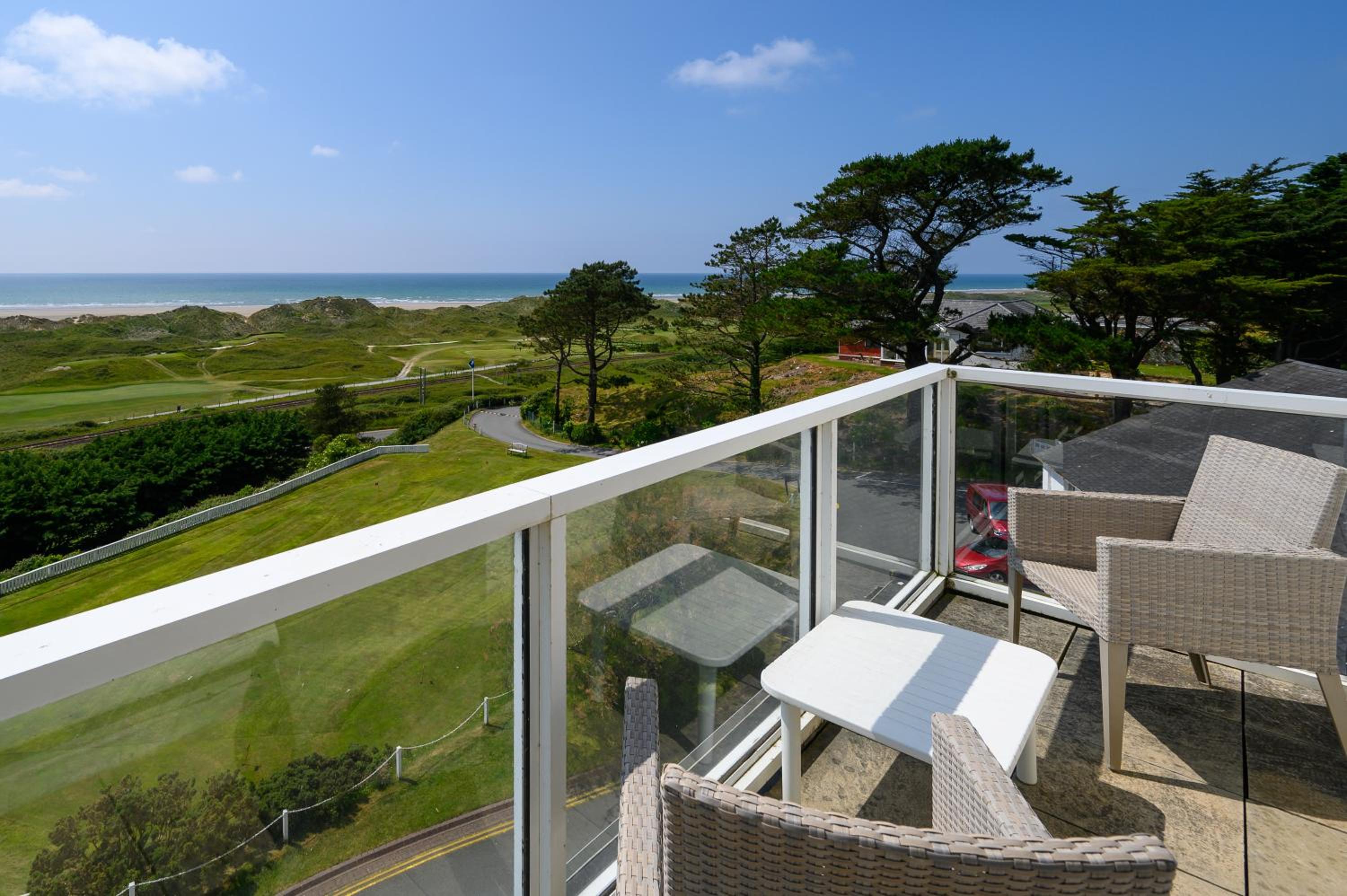 Twin Room with Balcony photo 2