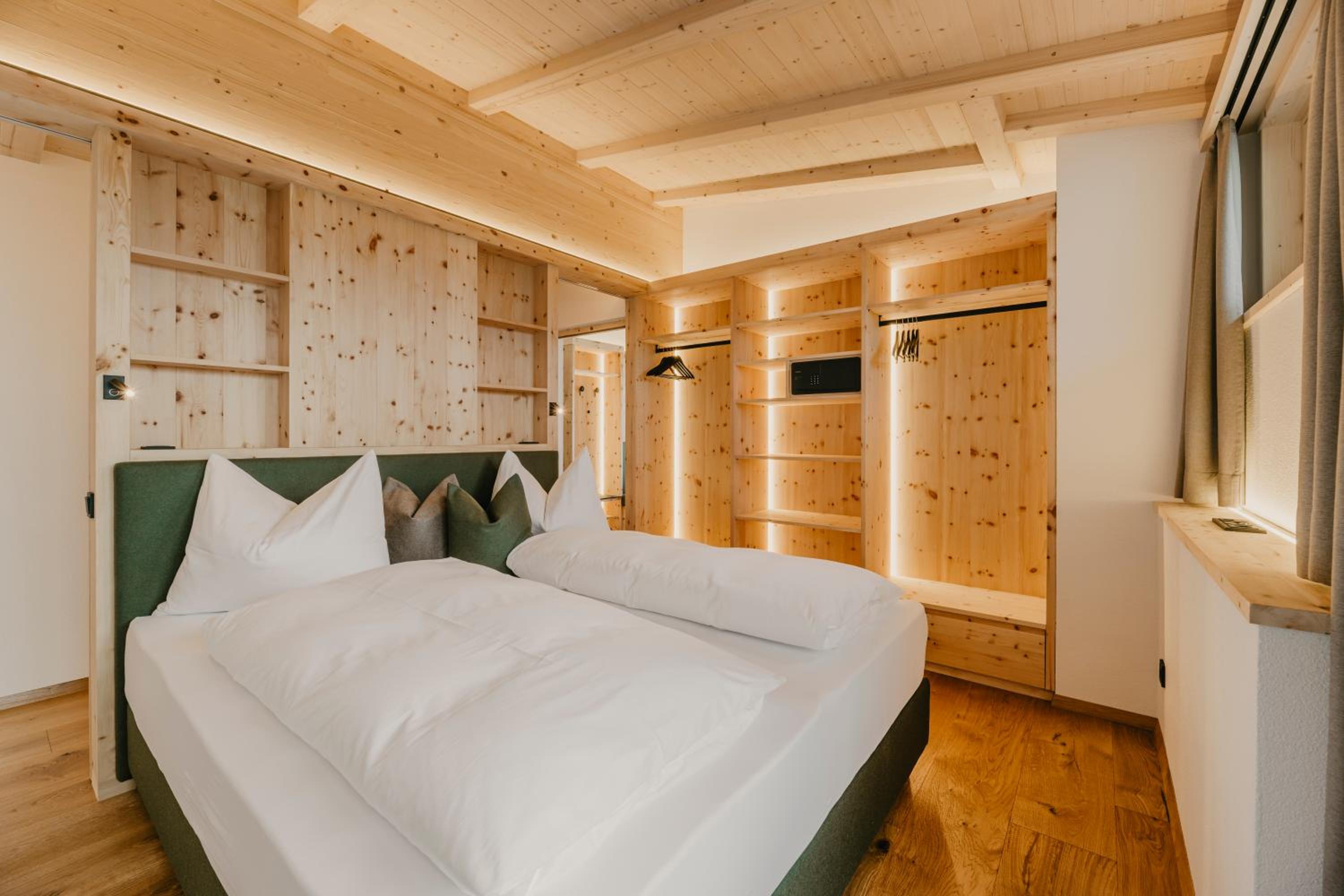 One-Bedroom Apartment With View photo 1