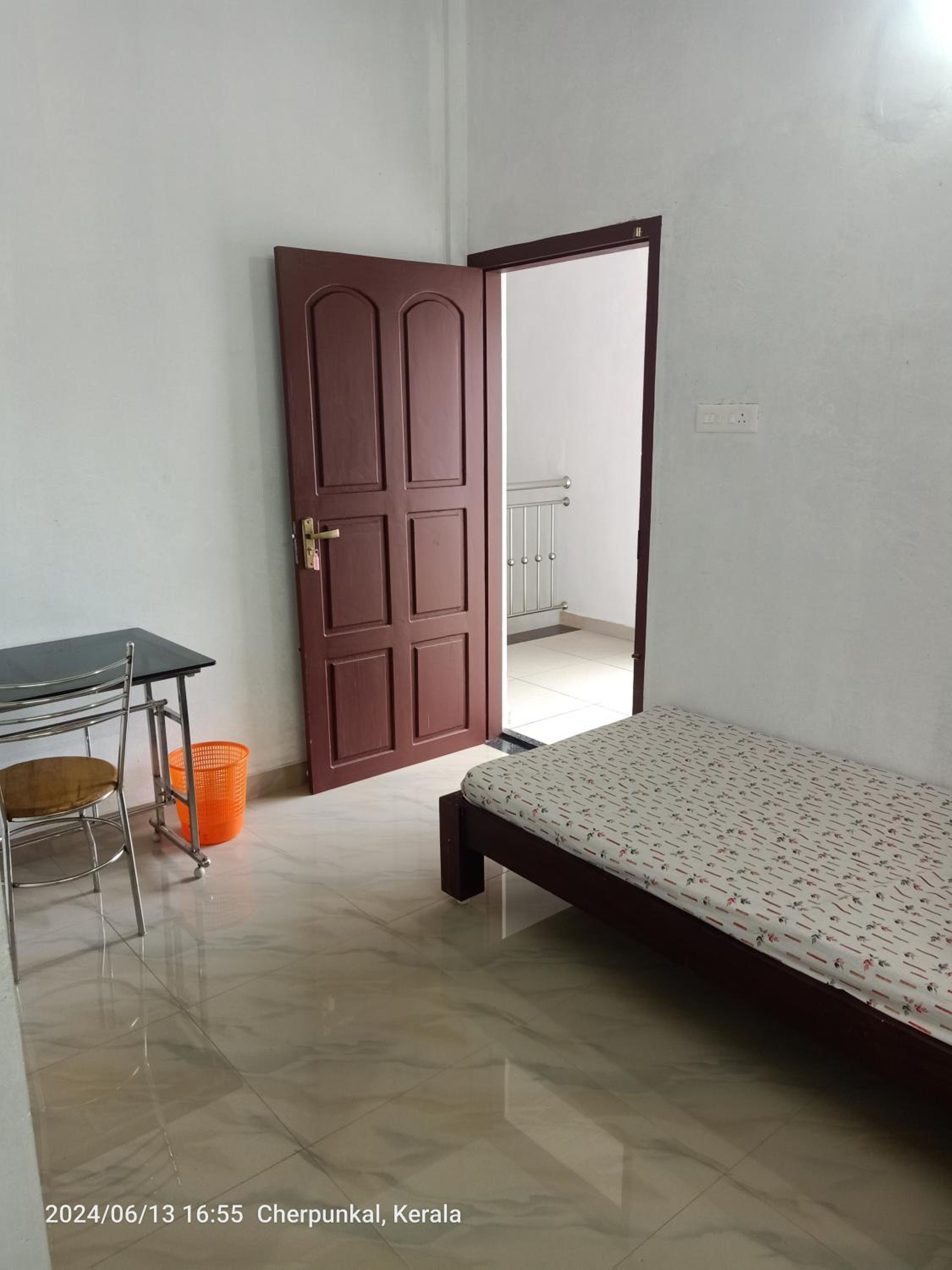 Twin Room photo 2