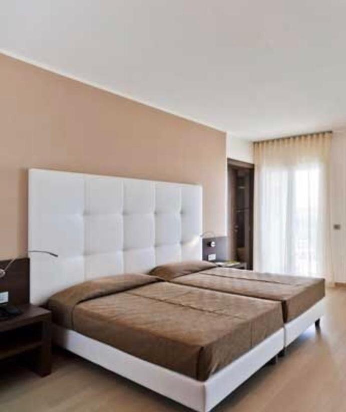 Superior Double or Twin Room - Photo 4