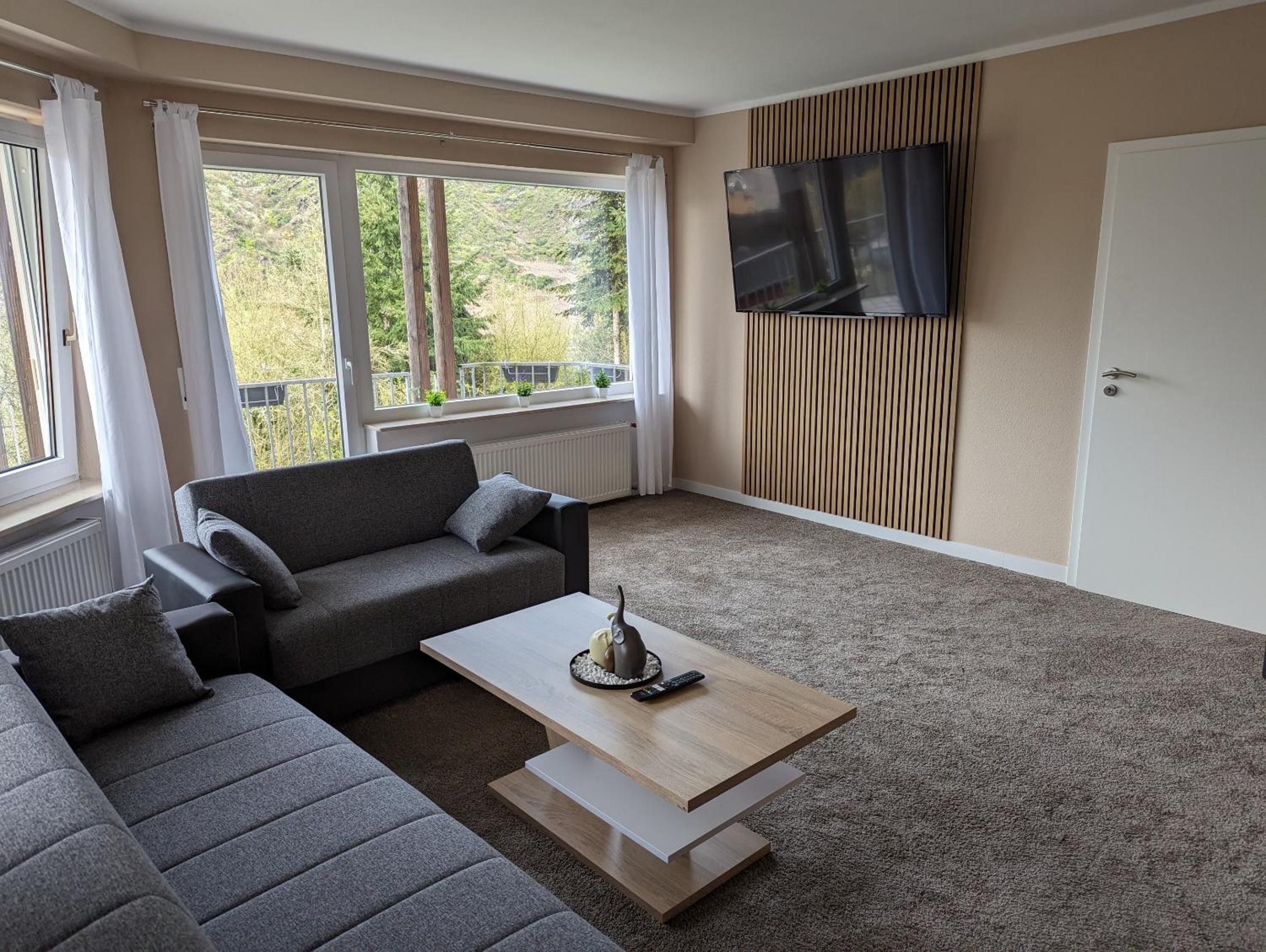 Two-Bedroom Apartment with Balcony photo 3