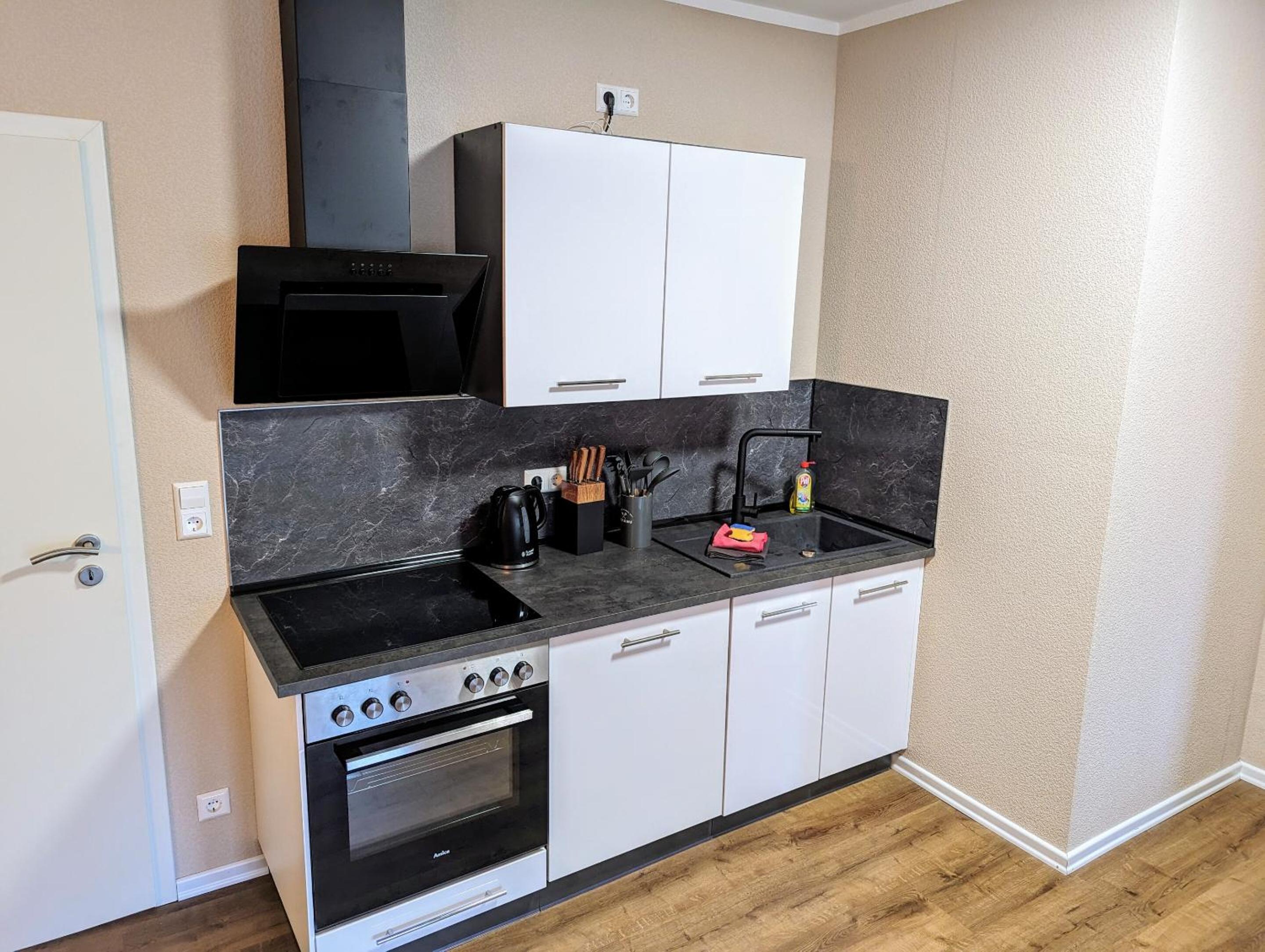 Two-Bedroom Apartment with Balcony photo 2