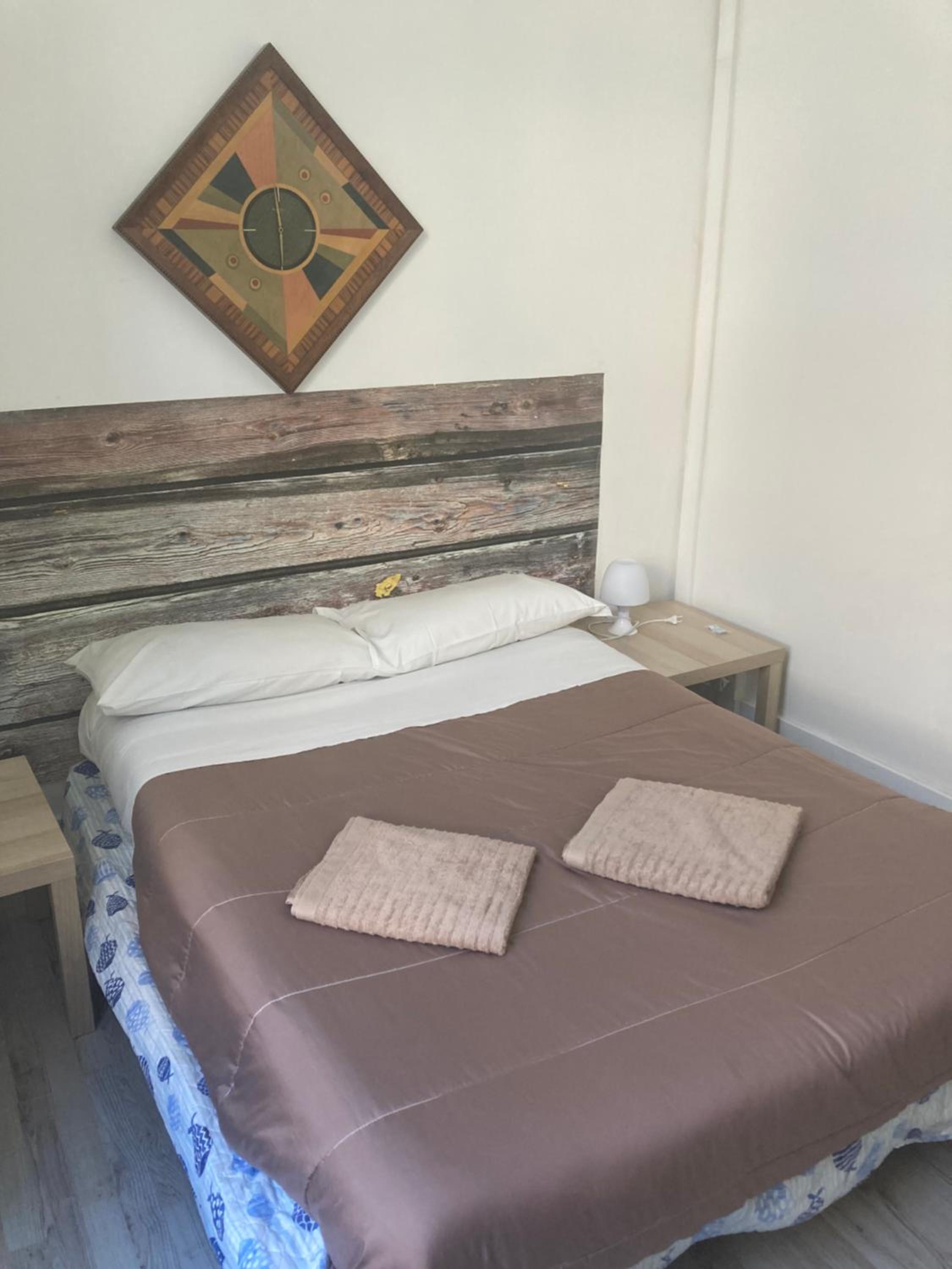 Double Room - Photo 5
