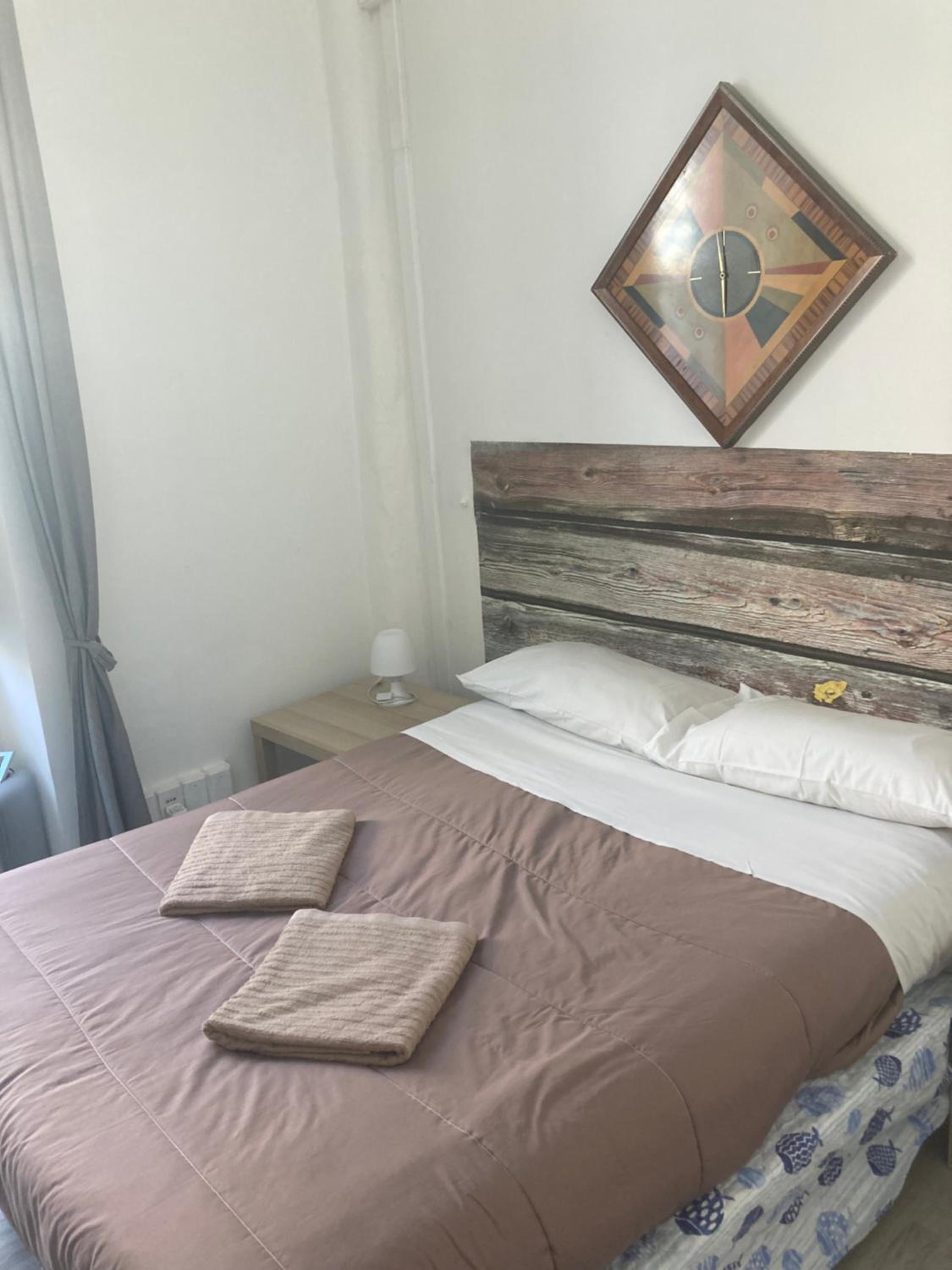Double Room - Photo 3