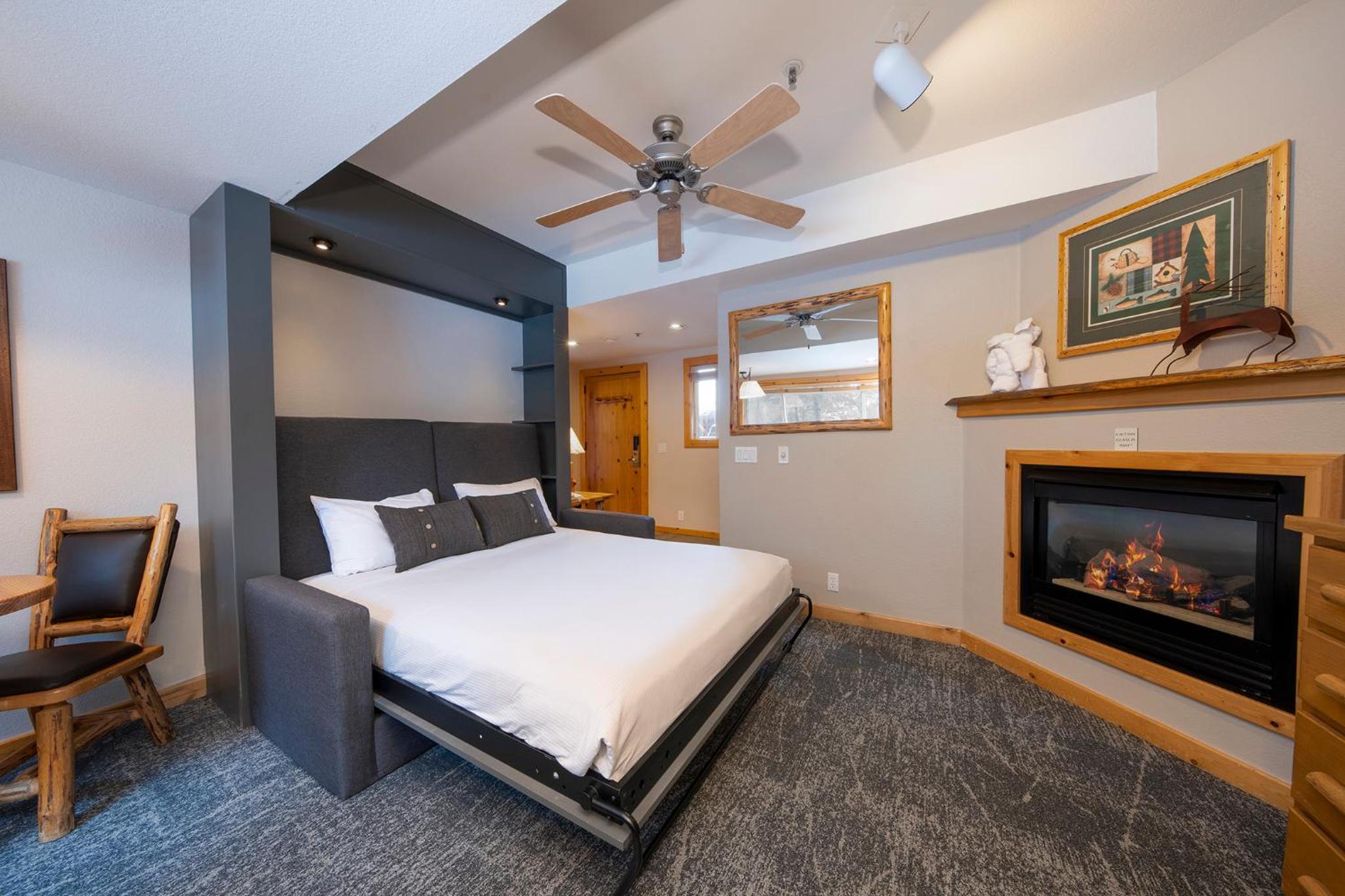 Studio Apartment - Photo 13