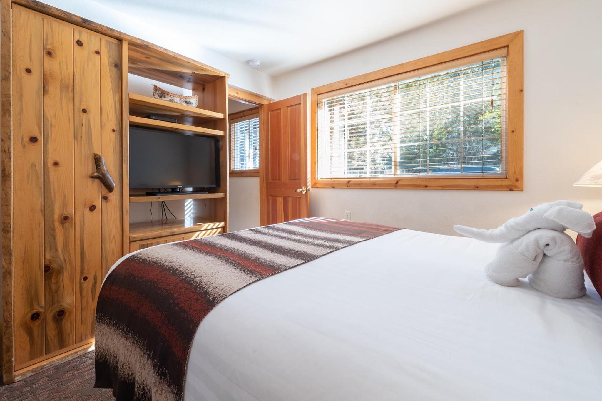 One-Bedroom Apartment - Photo 1