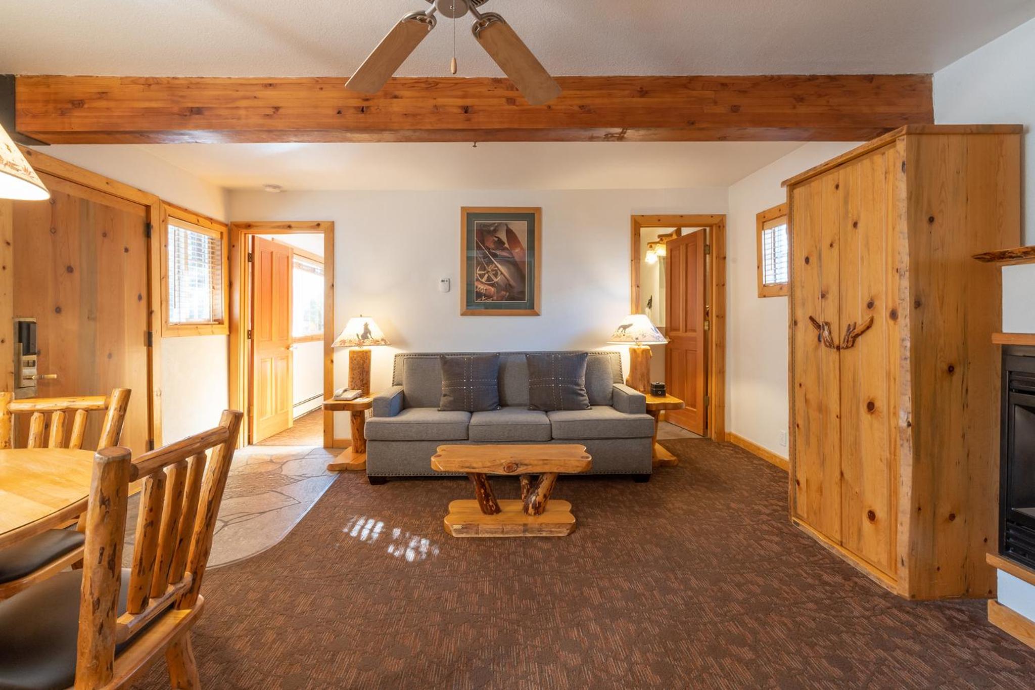 One-Bedroom Apartment - Photo 13