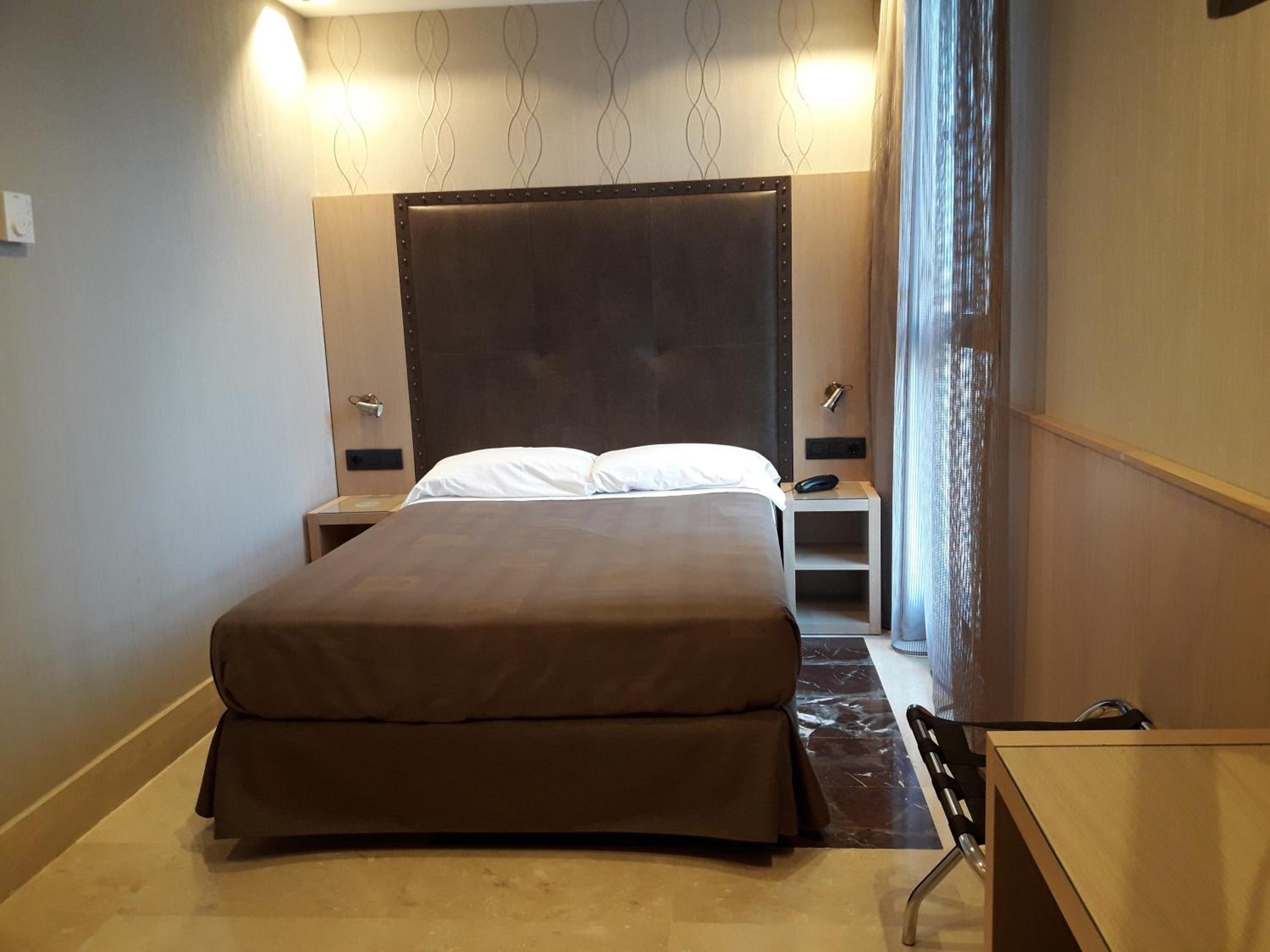 Single Room photo 3