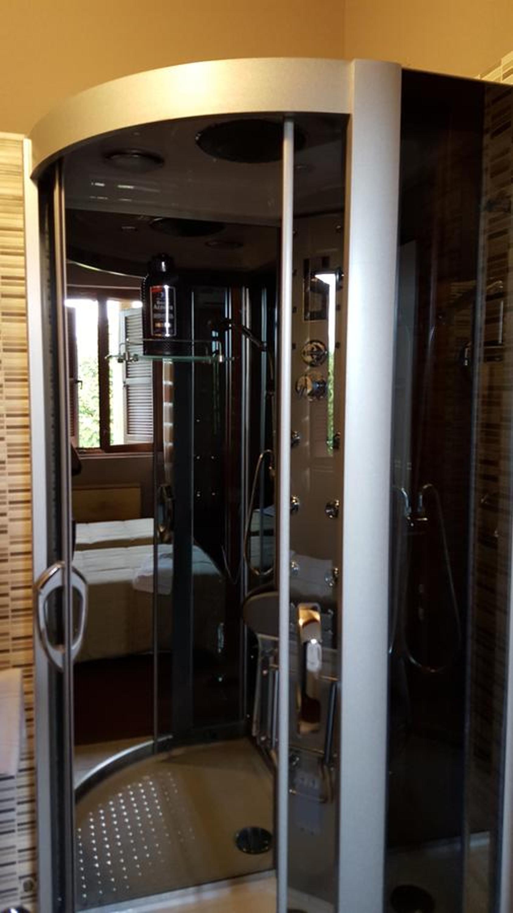 Twin Room with Private Bathroom - Photo 4