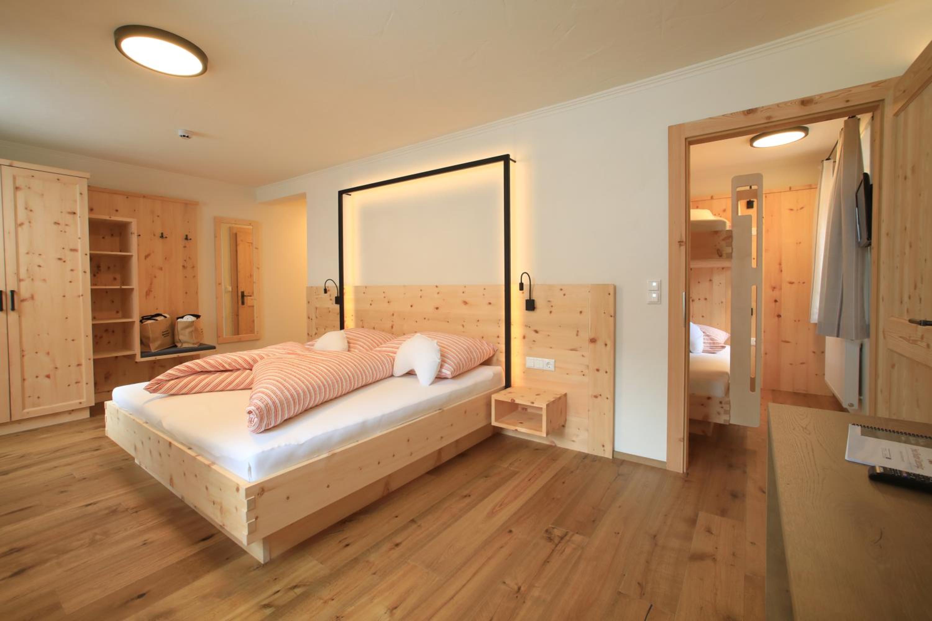 Family Room - Photo 12