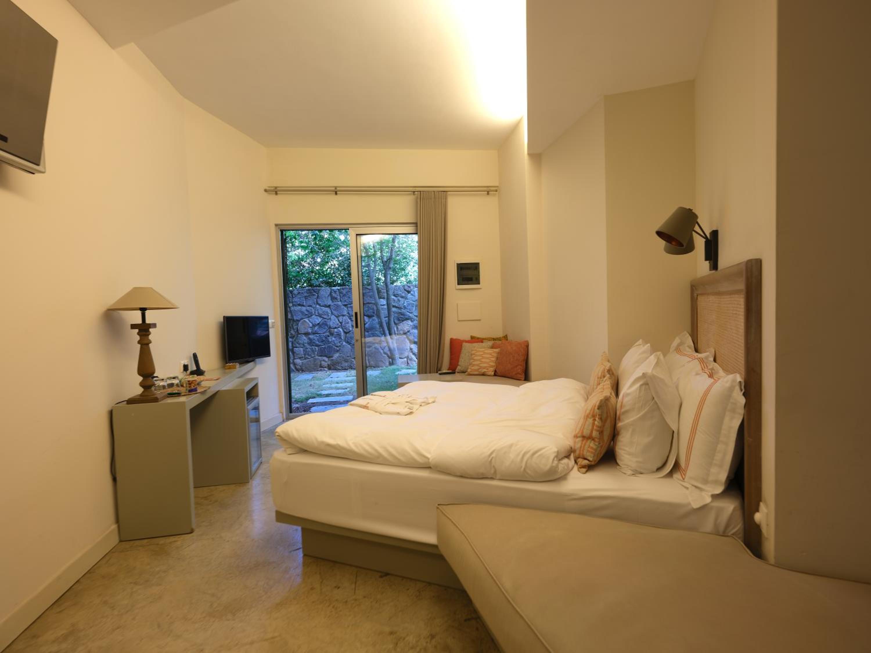 Deluxe Suite photo 2