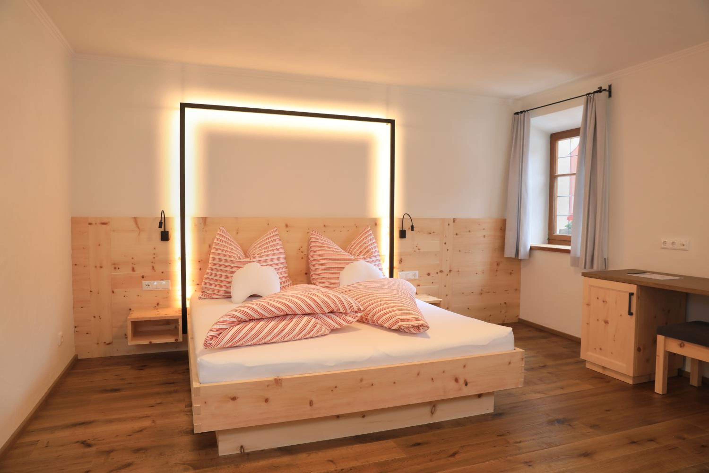Standard Double Room - Photo 6