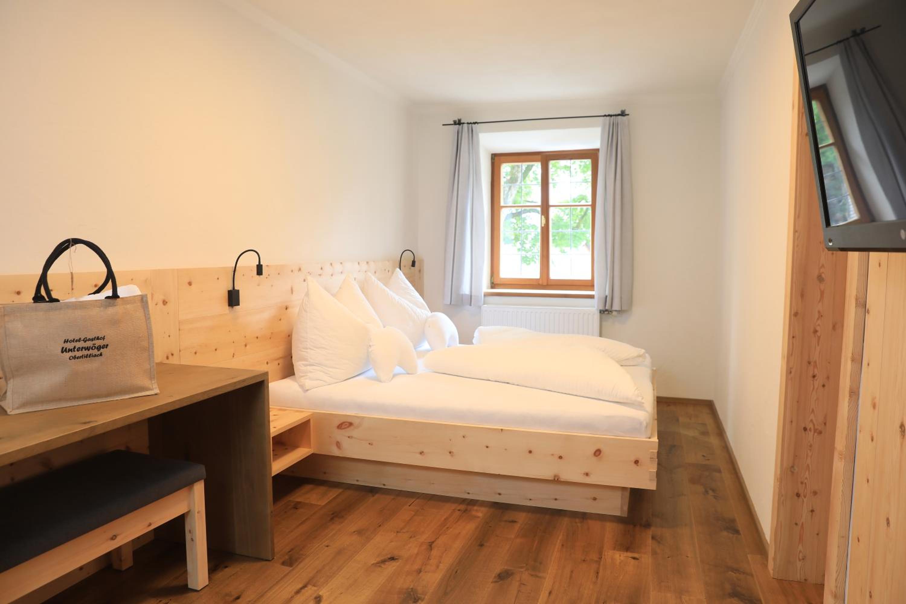 Standard Double Room - Photo 7