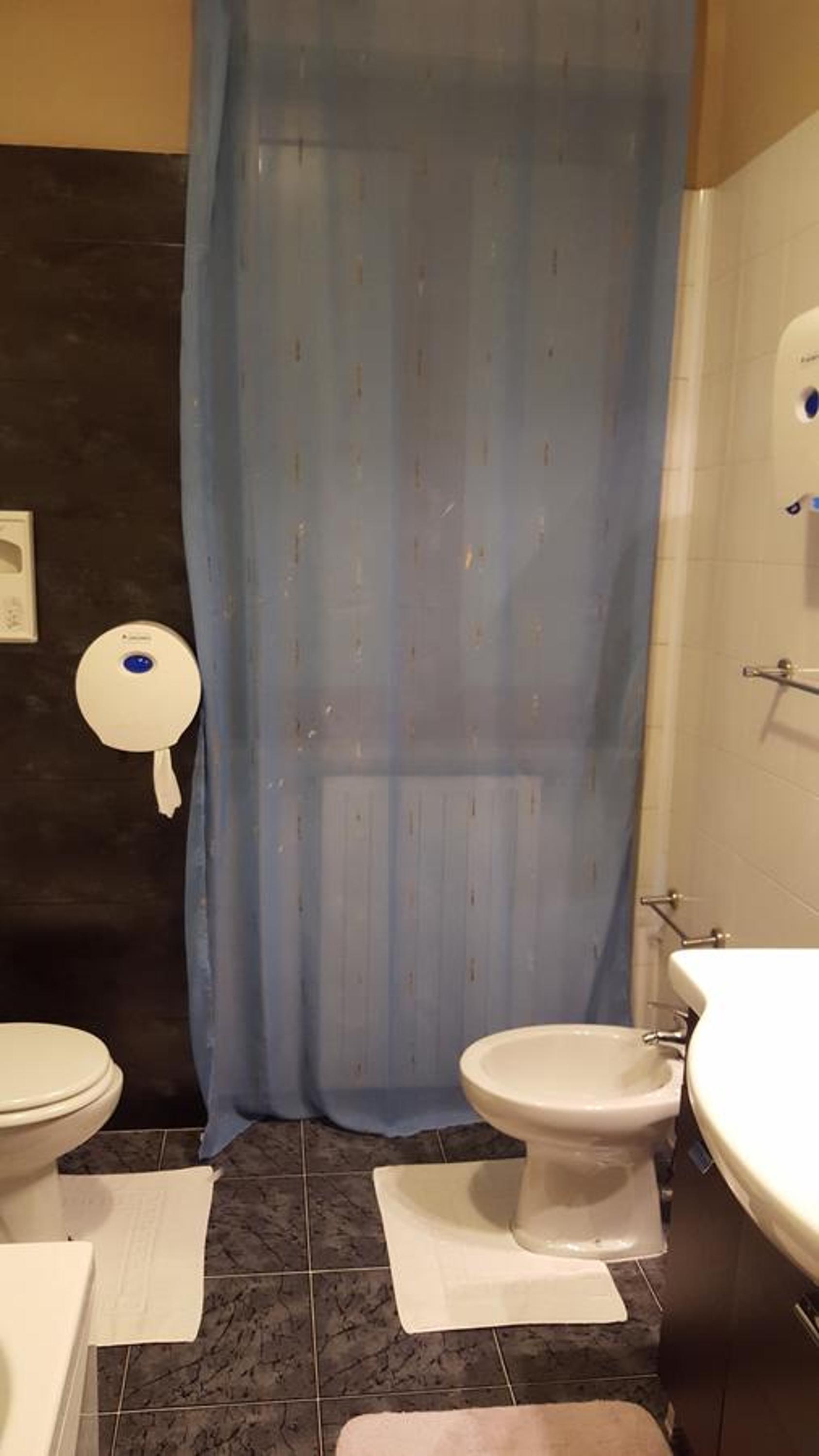 Twin Room with Private Bathroom photo 3