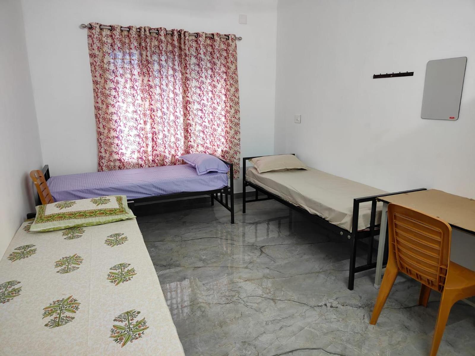 Basic Triple Room