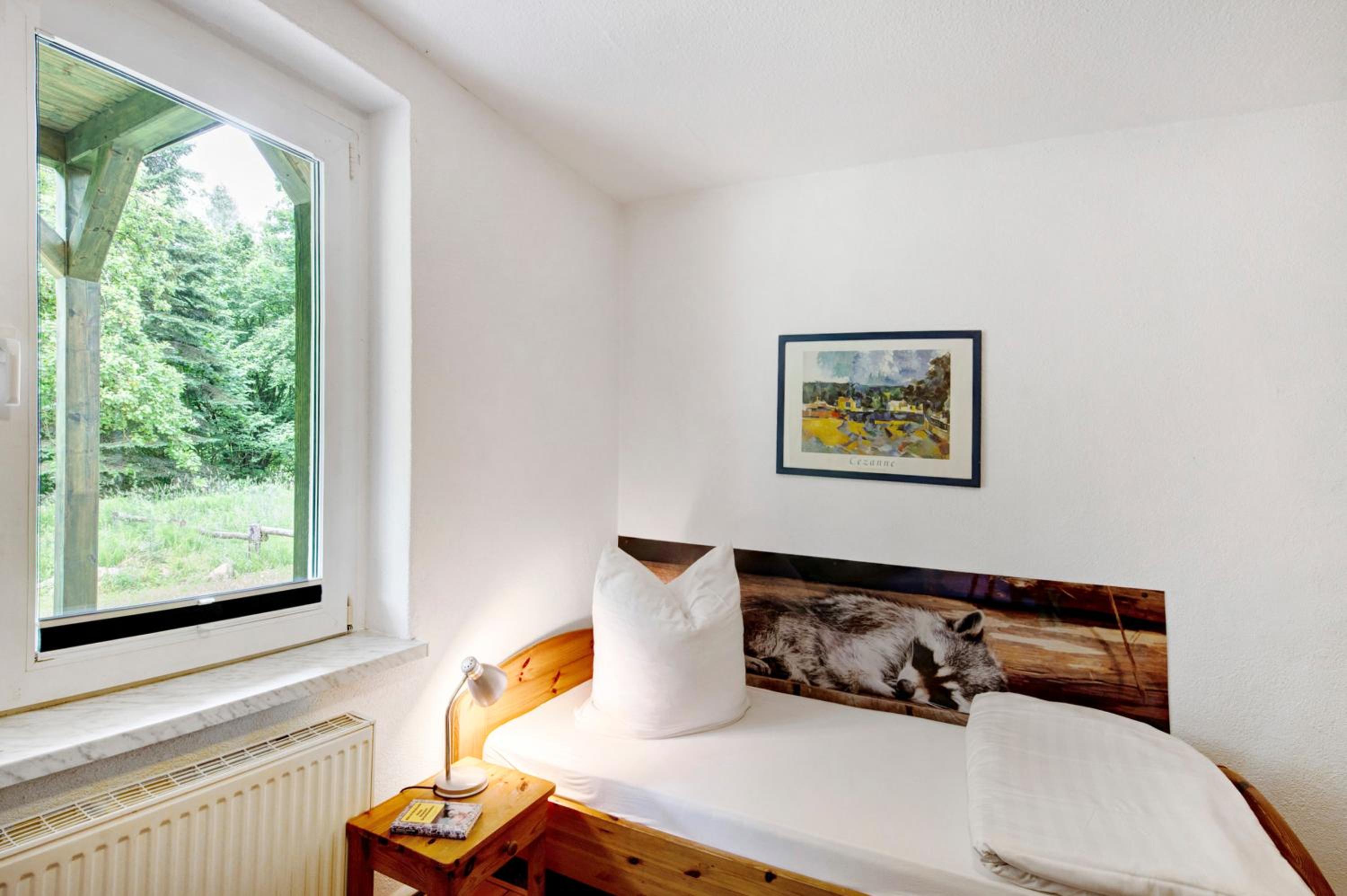 Two-Bedroom Deluxe Apartment with Garden View photo 3