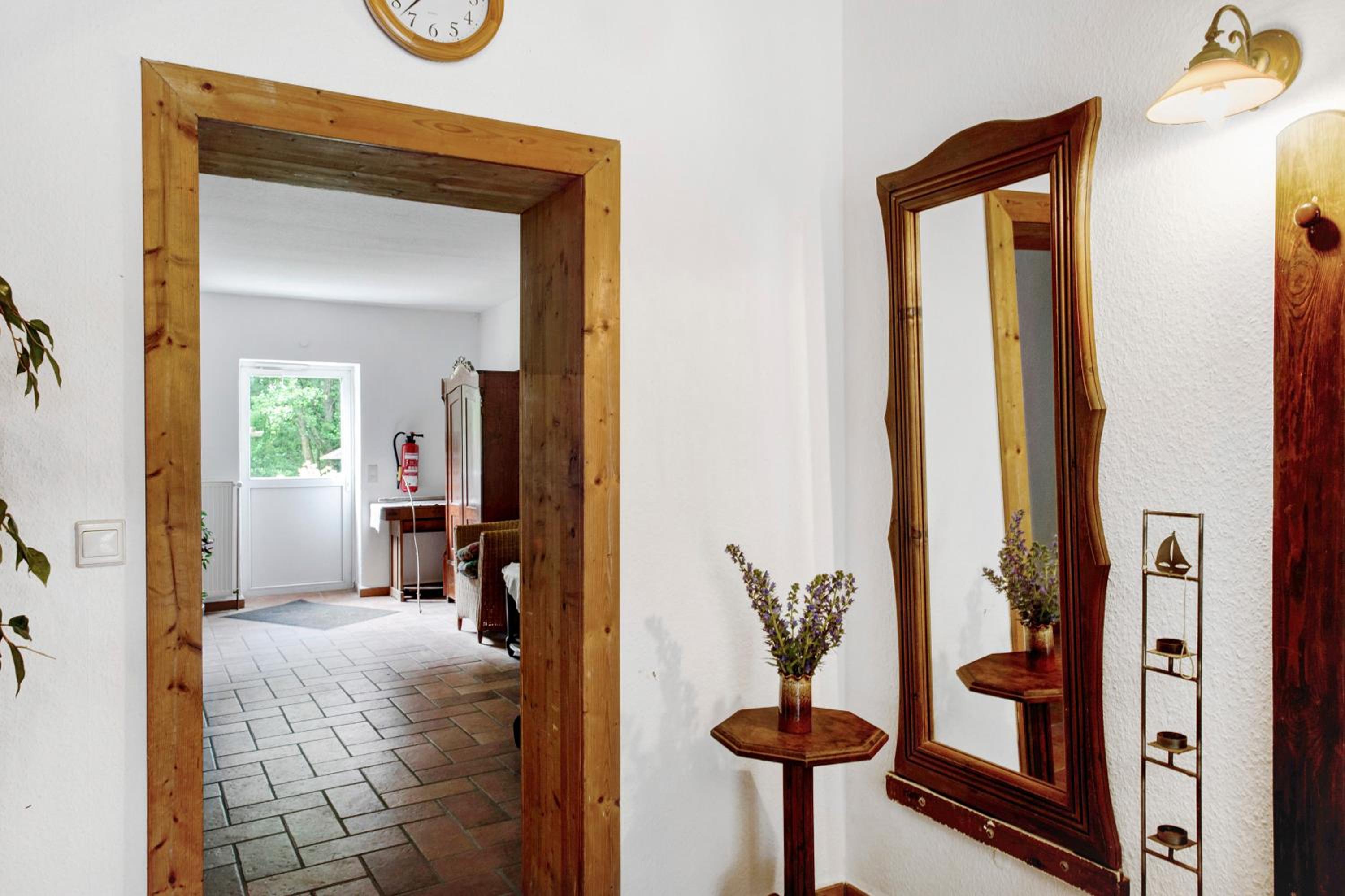 Two-Bedroom Deluxe Apartment with Garden View photo 2