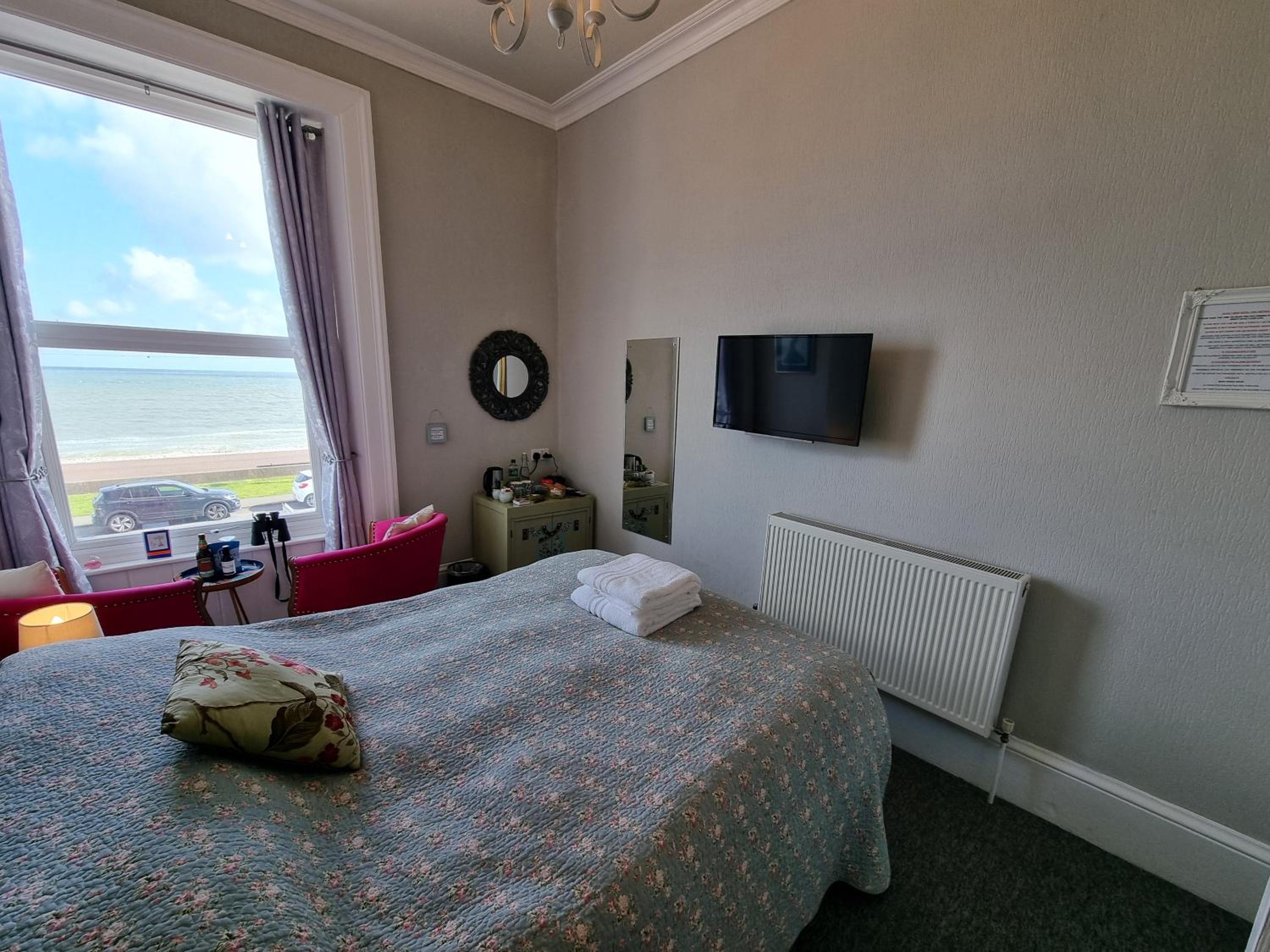 Double Room with Sea View photo 3