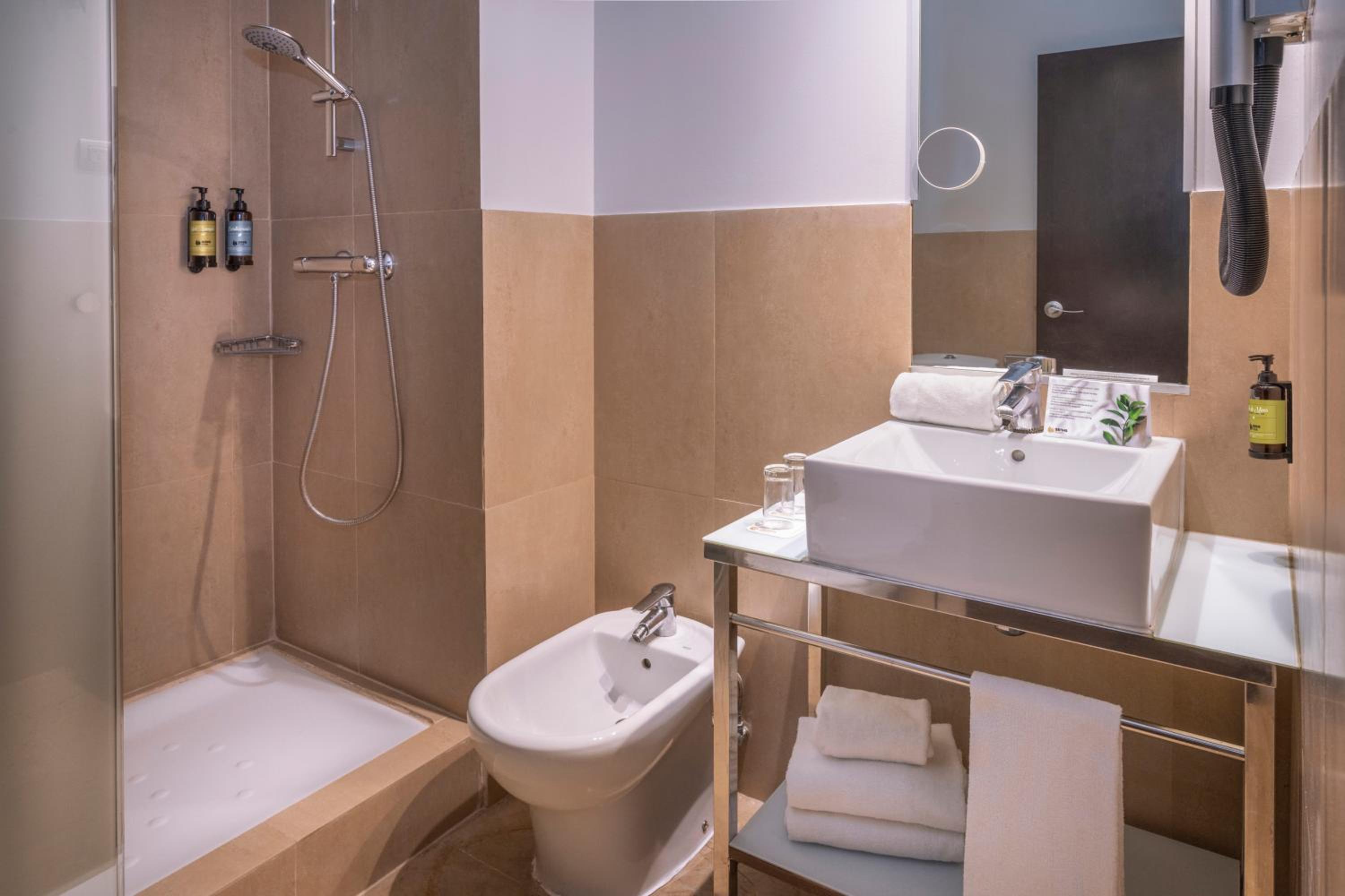 Comfort Single Room