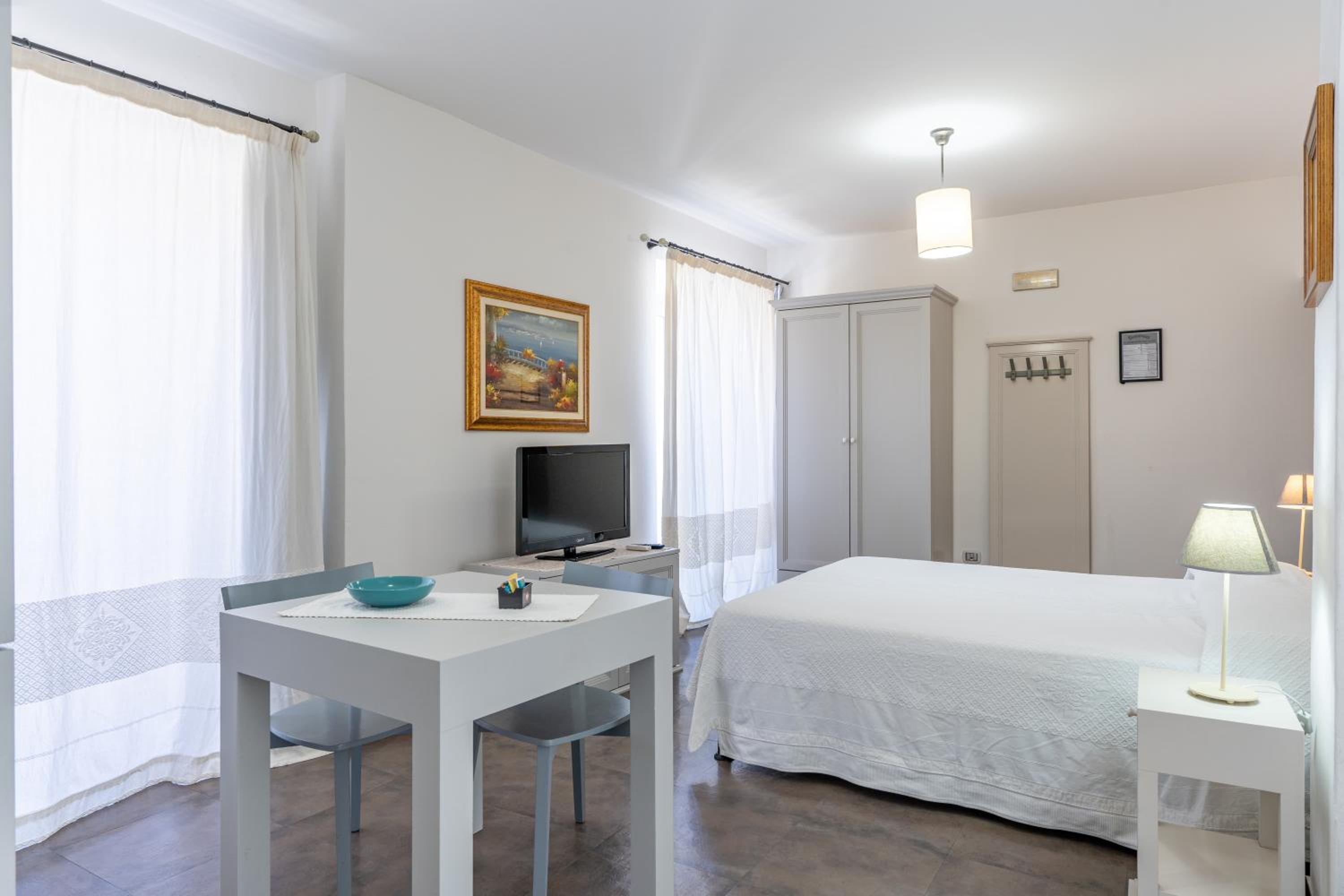 Junior Suite with Terrace - Photo 1