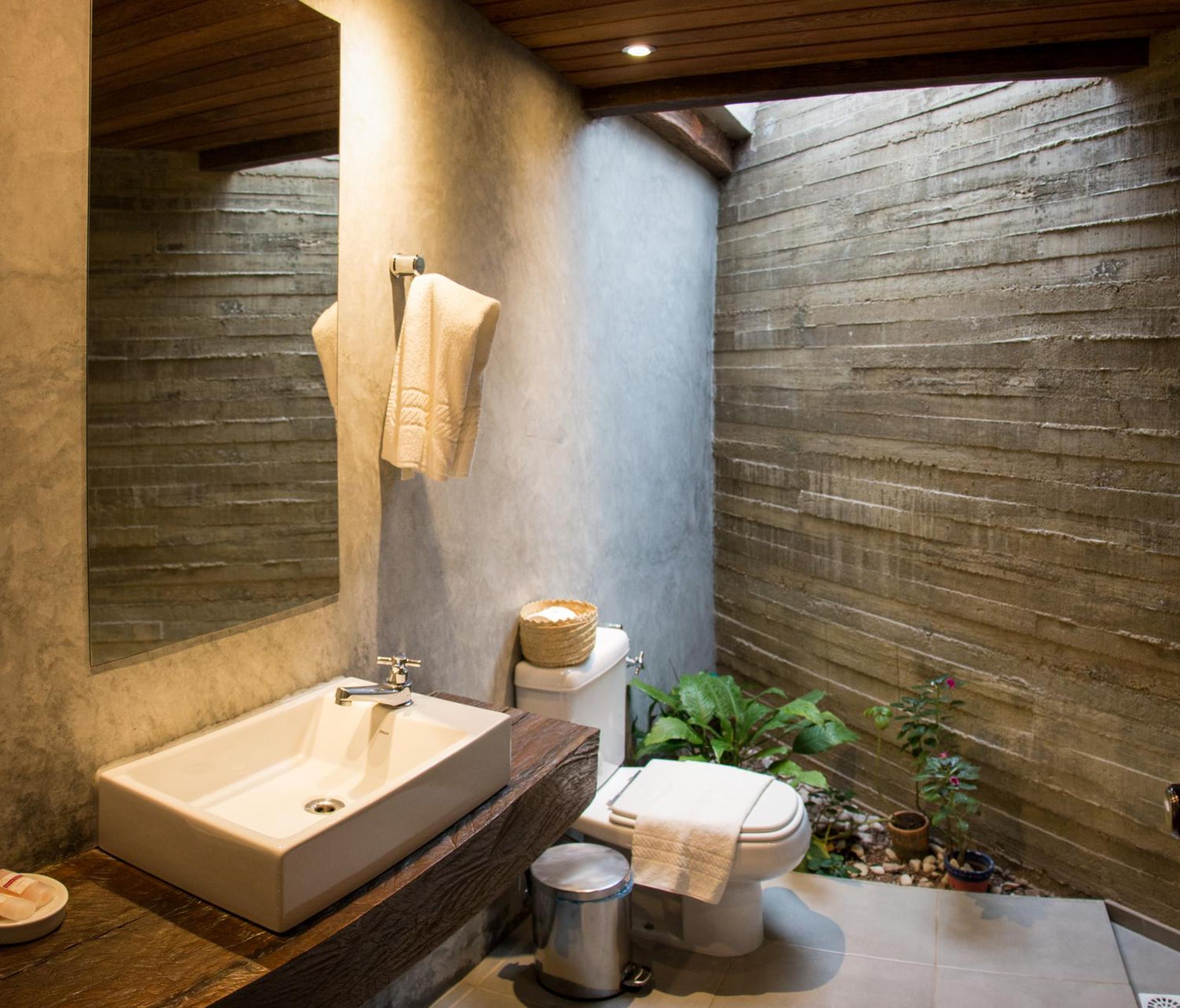 Superior Suite - Photo 5