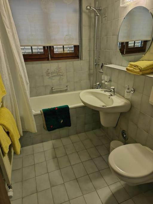 Two-Bedroom Apartment photo 2