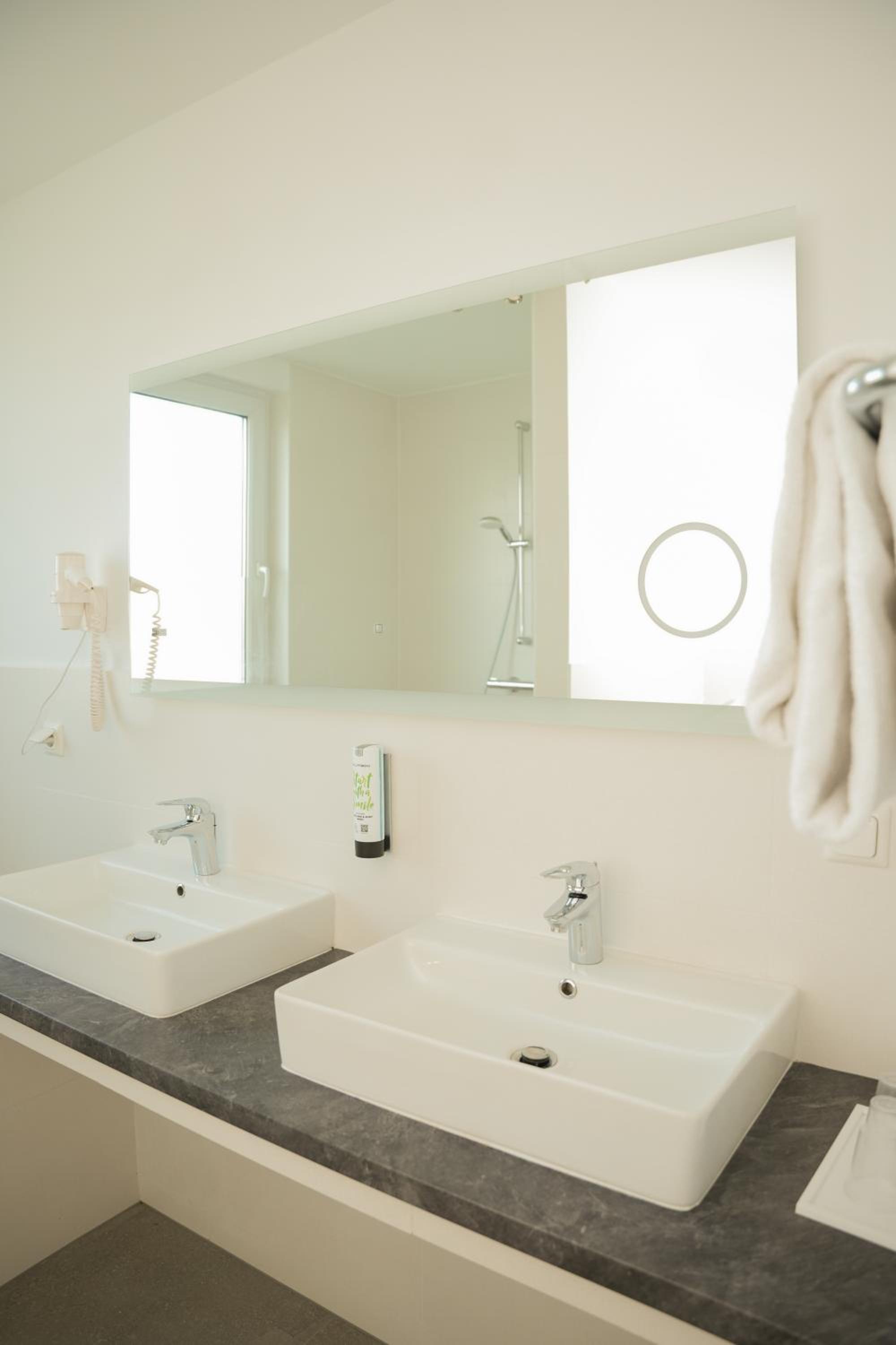 Standard Triple Room - Photo 3