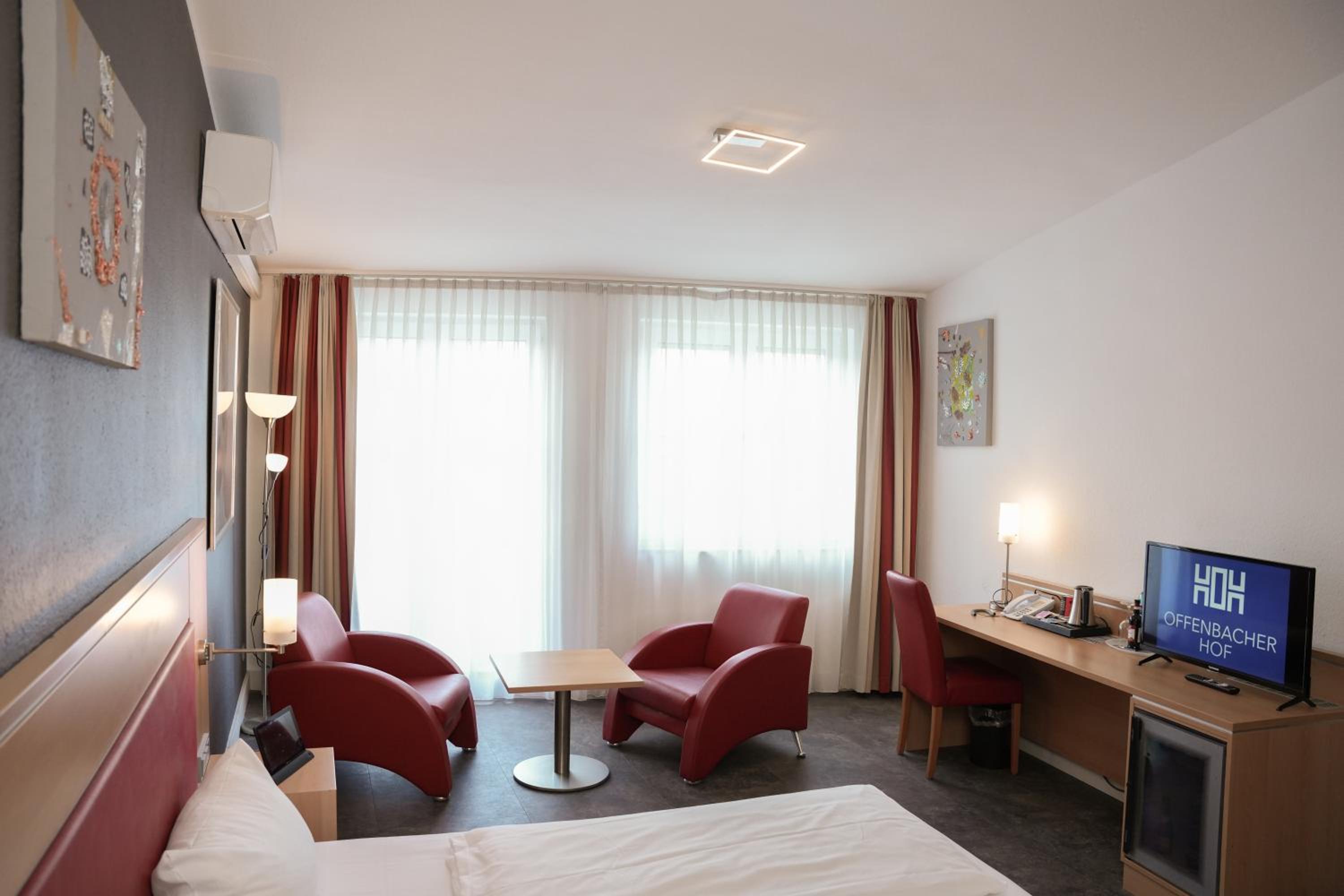 Comfort Double Room with Sofa Bed - Photo 2