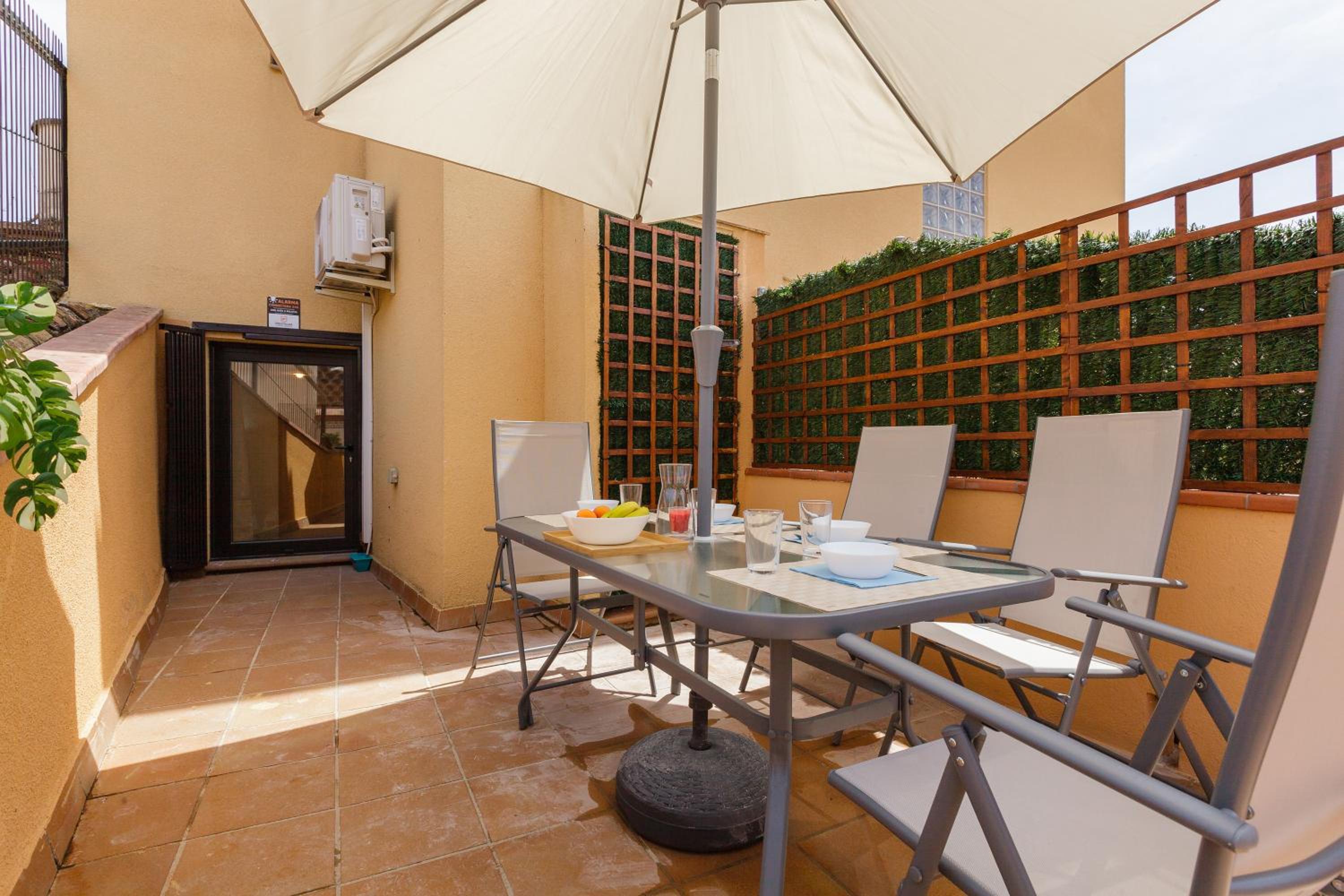 Apartment with Terrace photo 2