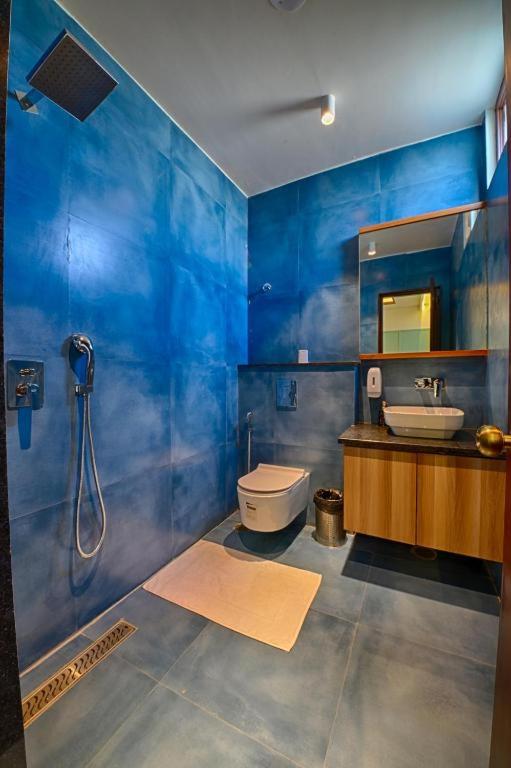 Deluxe Room - Photo 17