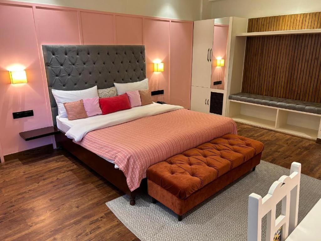 Deluxe Room - Photo 4