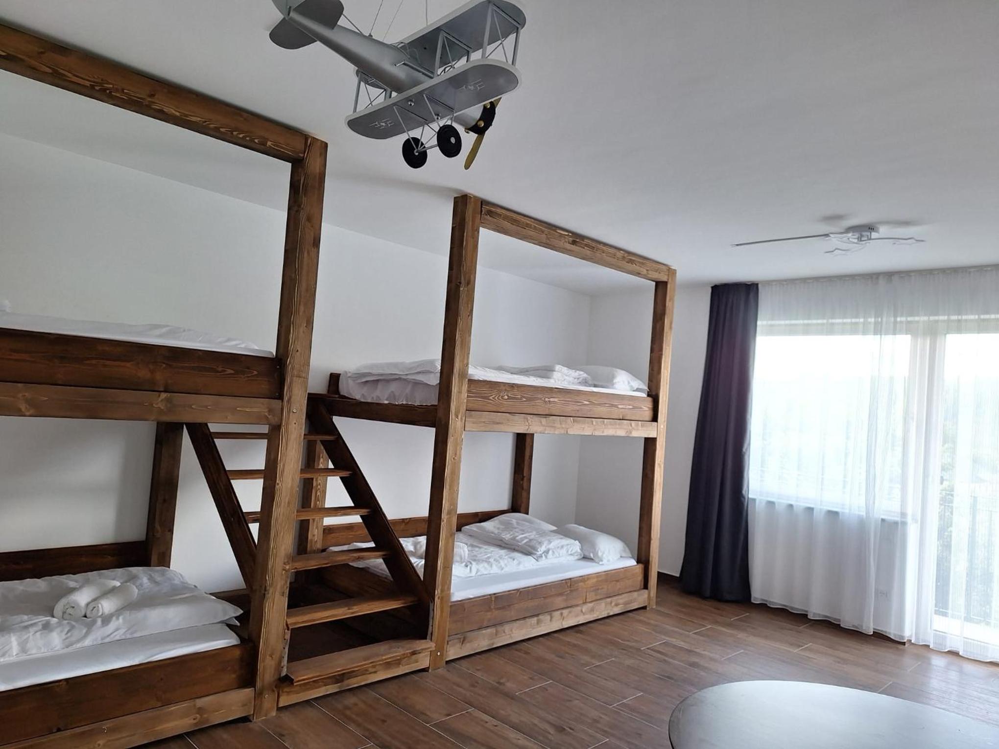 Quadruple Room with Private Bathroom photo 1