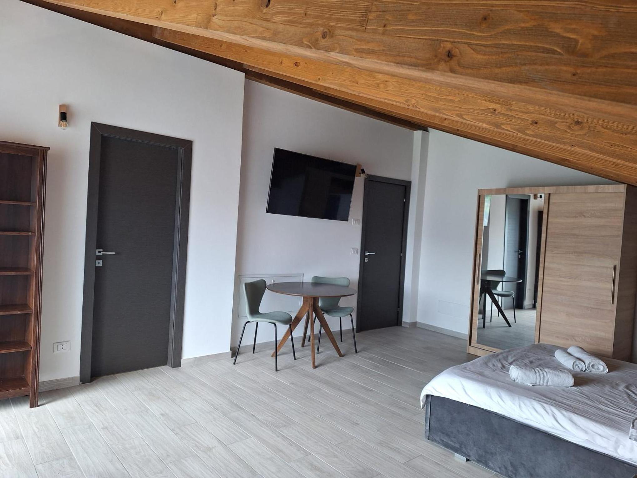 Double Room with Private Bathroom photo 3