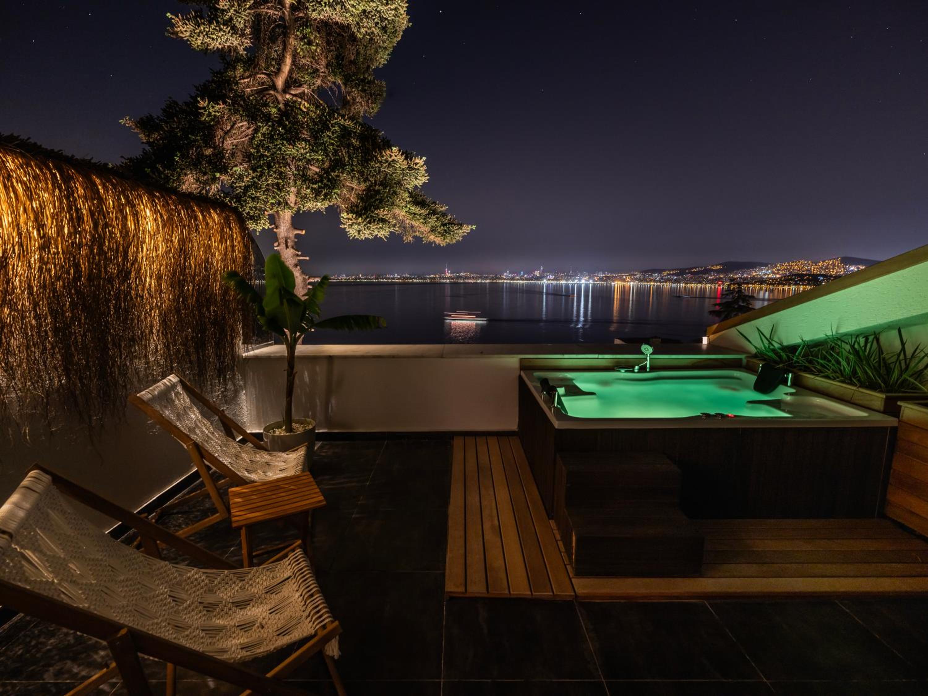 King Suite With Sea View photo 2