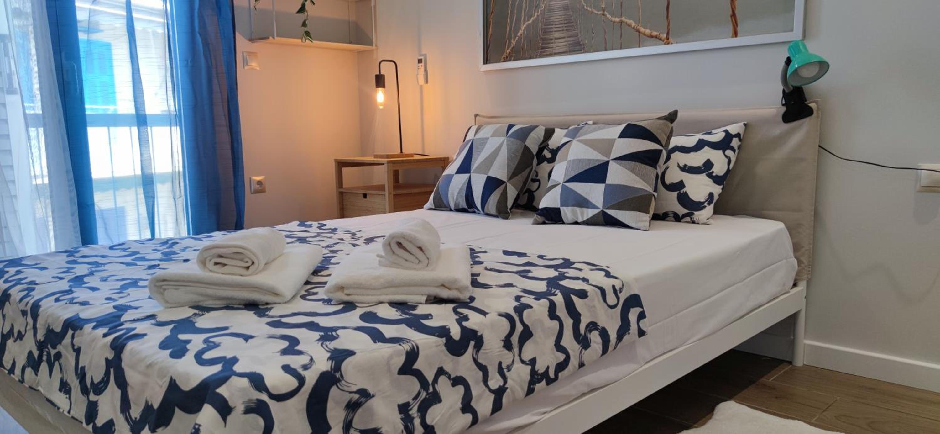 Studio Apartment with One Double Bed