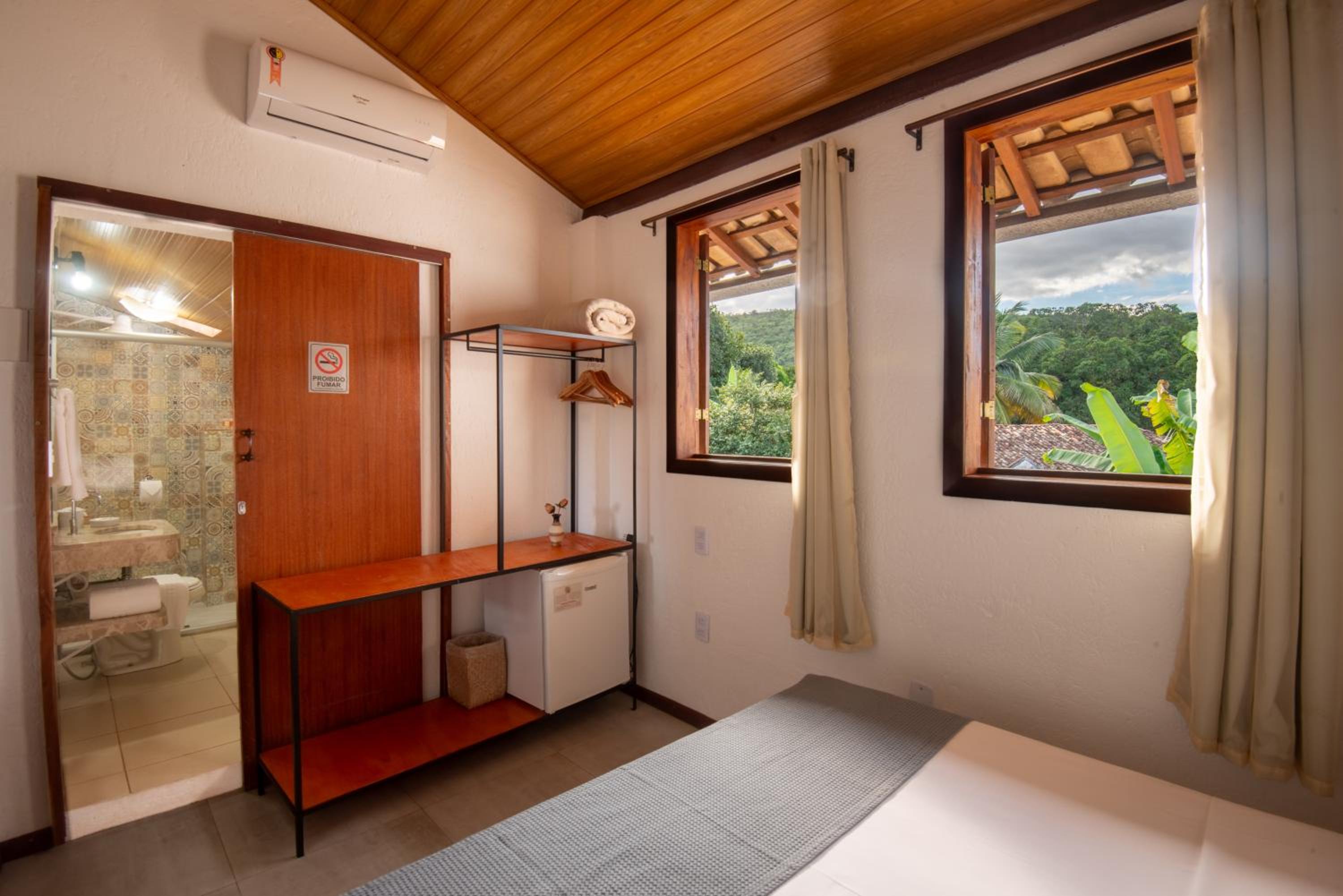 Standard Suite - Photo 2