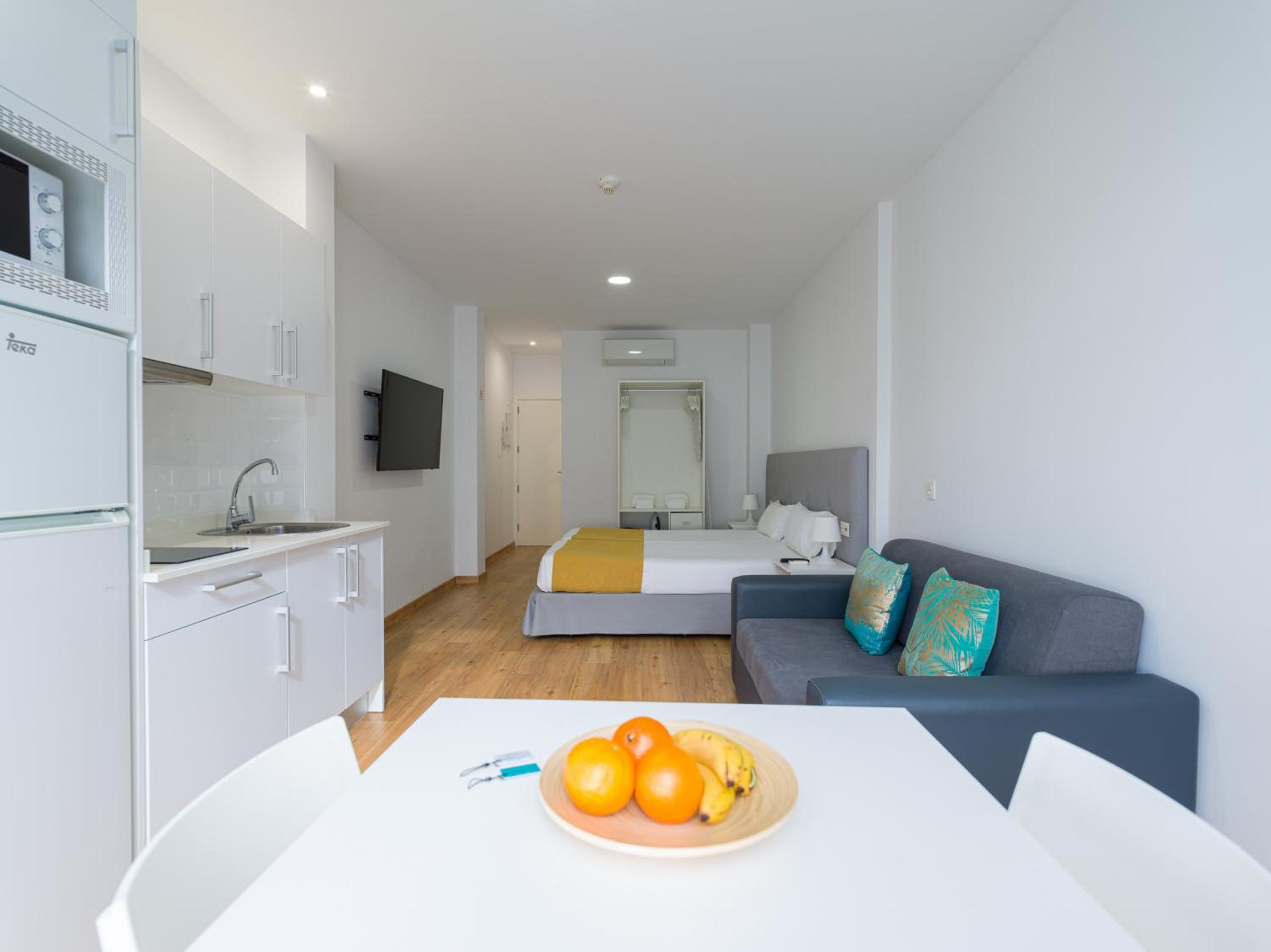 Apartment with Sea View photo 2