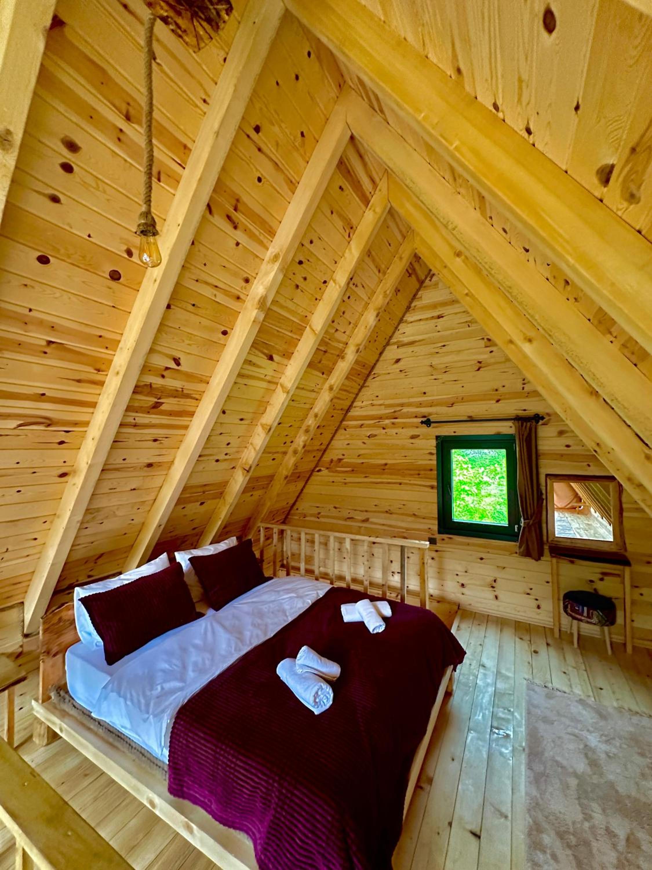 Deluxe Bungalow