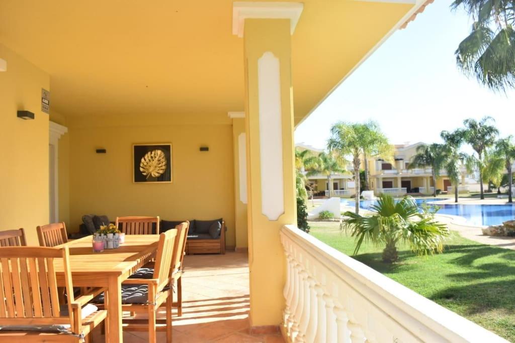 Three-Bedroom Villa photo 2
