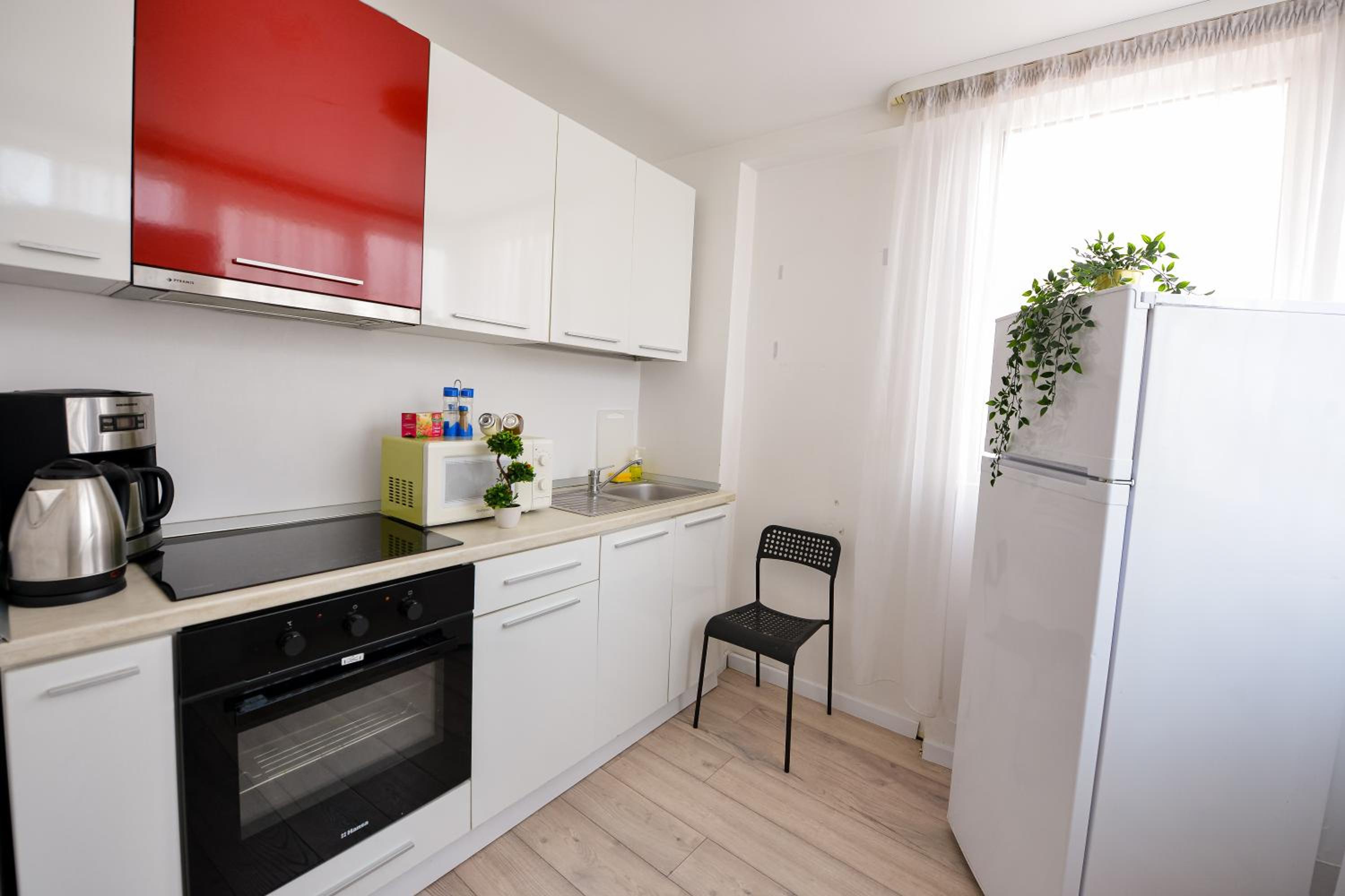 Two-Bedroom Apartment - Photo 6