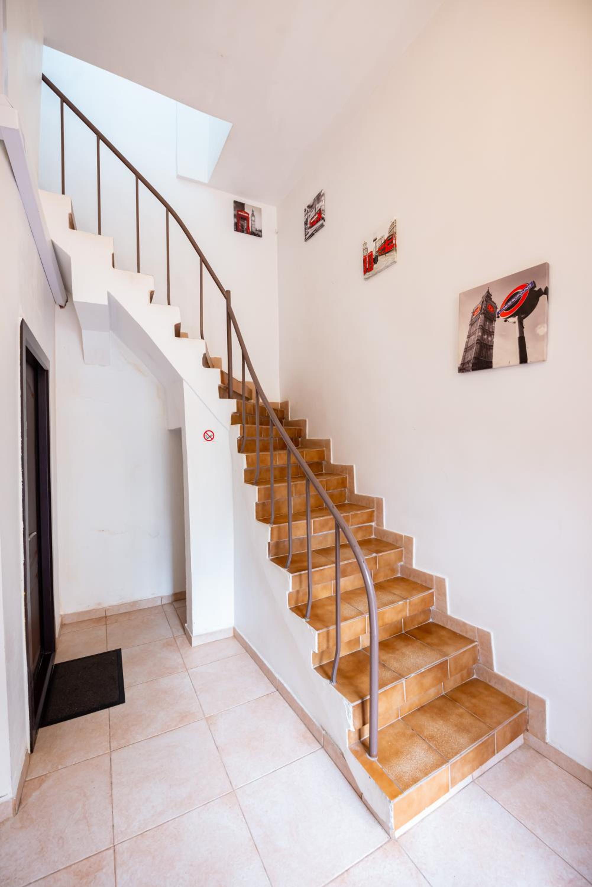 Two-Bedroom Apartment - Photo 18