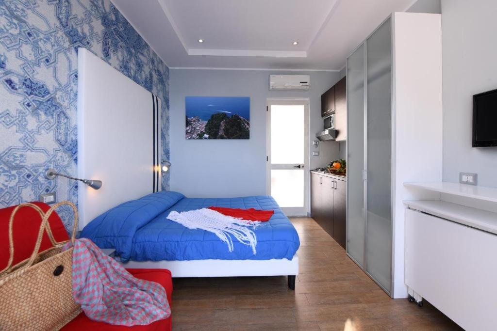 Studio with Sea View