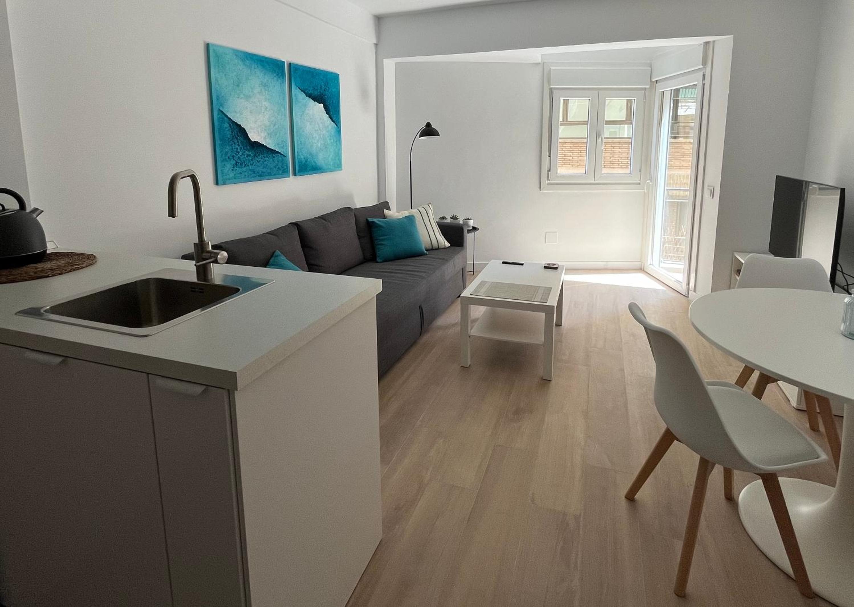 Apartamento de Dos Habitaciones con Terraza